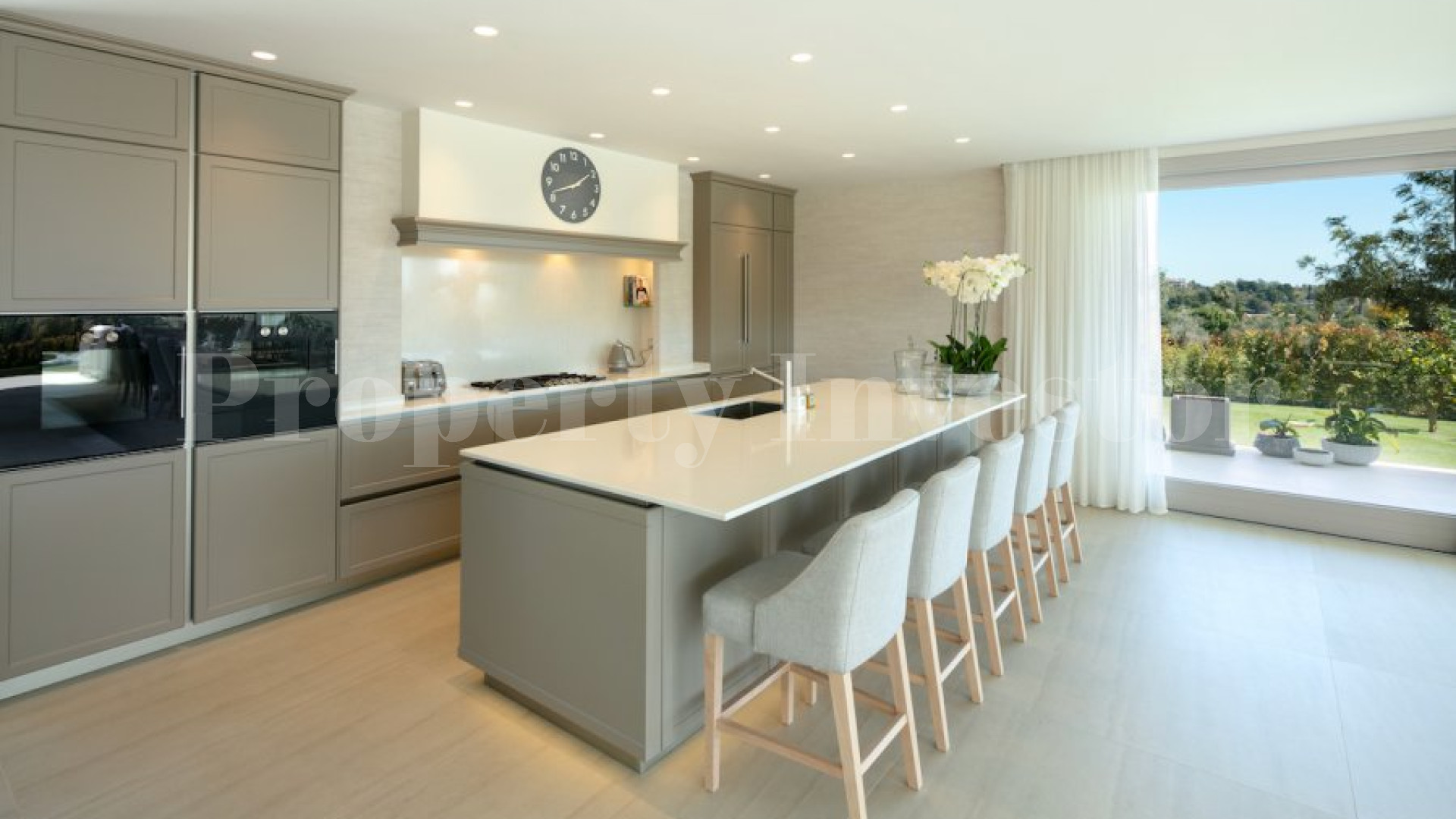 Ultra Exclusive 6 Bedroom Golf Villa for Sale in Nueva Andalucia, Marbella, Spain