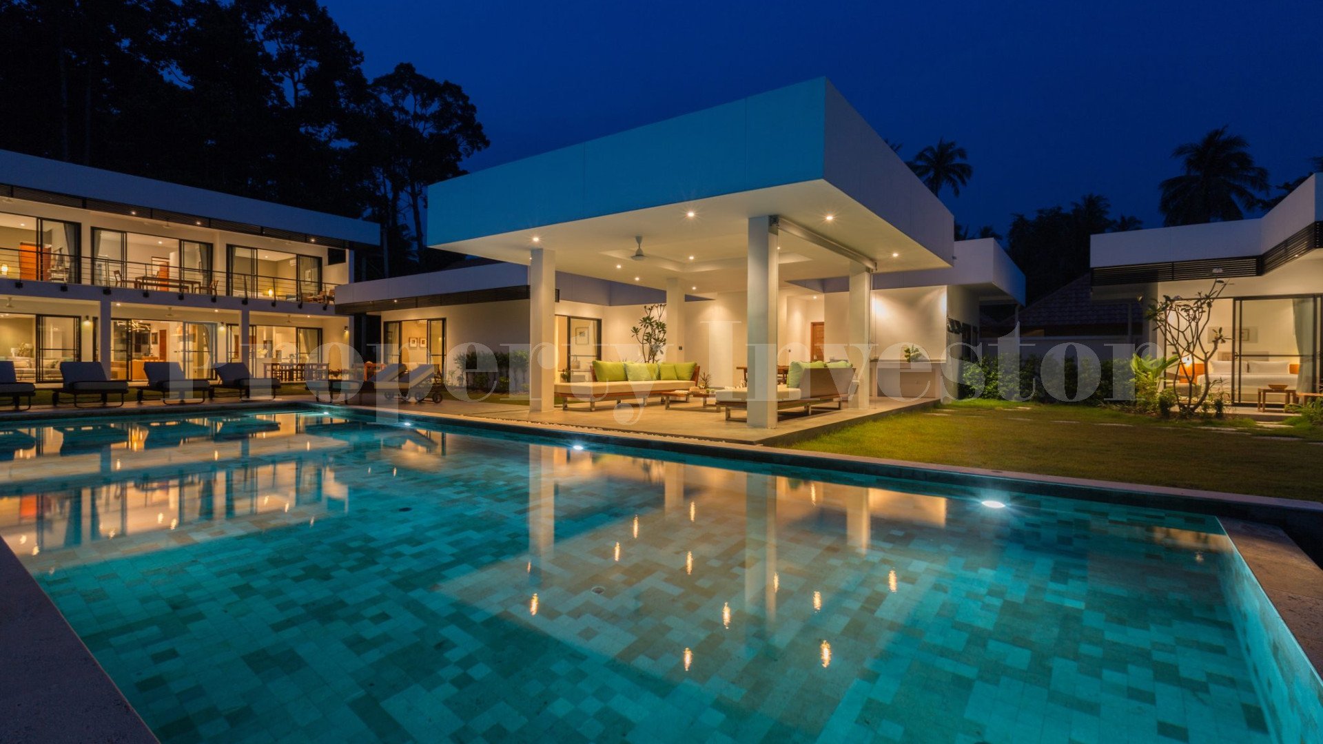 Продаётся идеальная современная вилла с 7 спальнями на пляже в Самуи