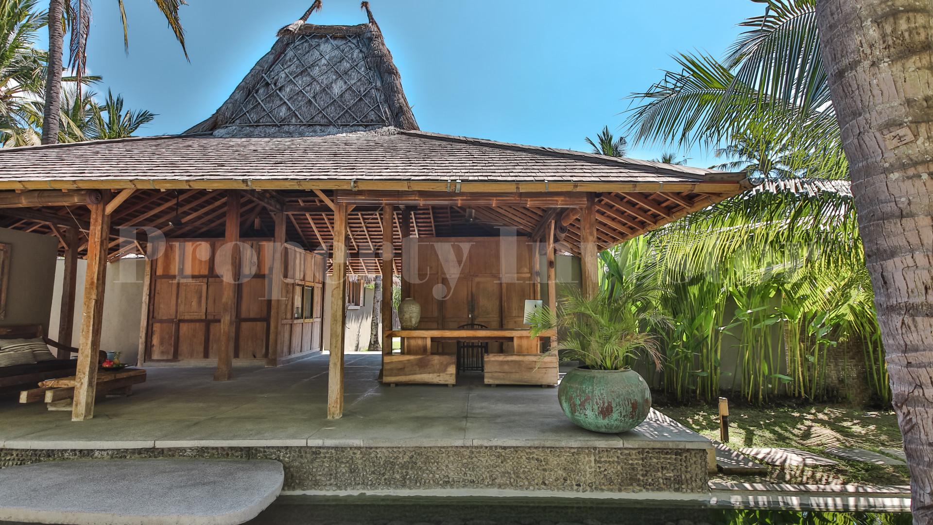 Turnkey 5* Star Boutique Hotel with 10 Modern Villas in the Gili Islands, Lombok