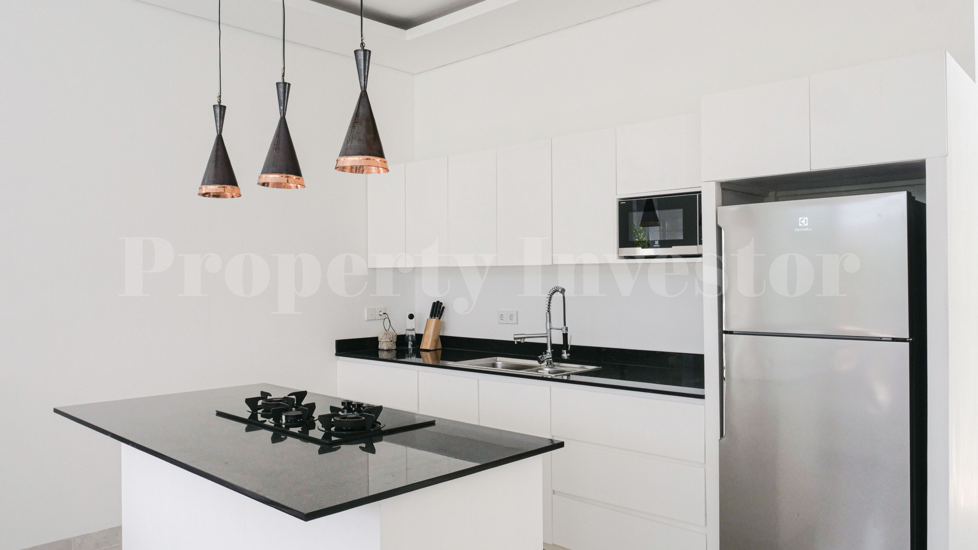 Brand New 3 Bedroom Luxury Contemporary Villa for Sale in Canggu-Padonan, Bali