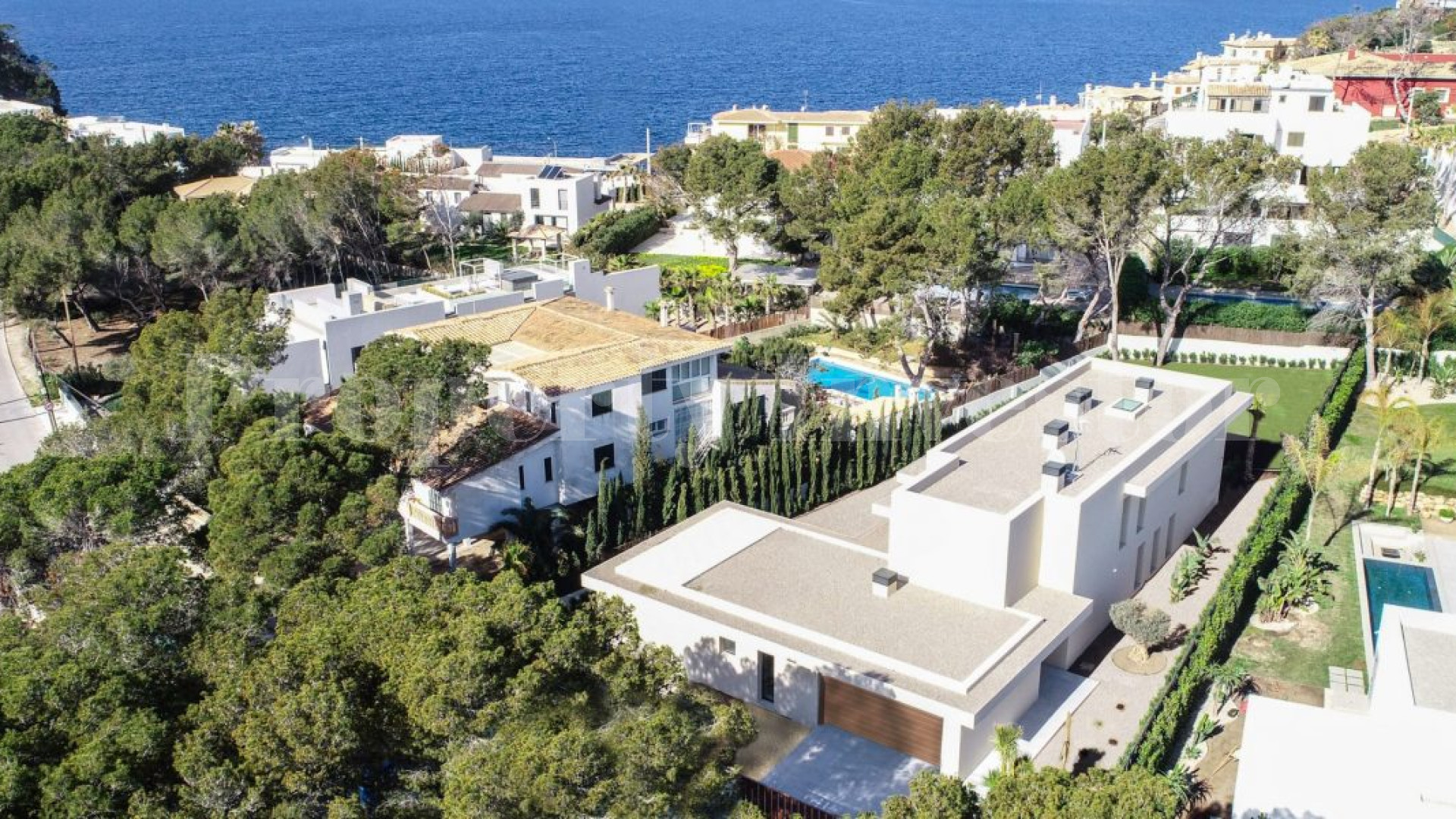 Modern 4 Bedroom Luxury Villa in Popular Residential Area of Santa Ponsa