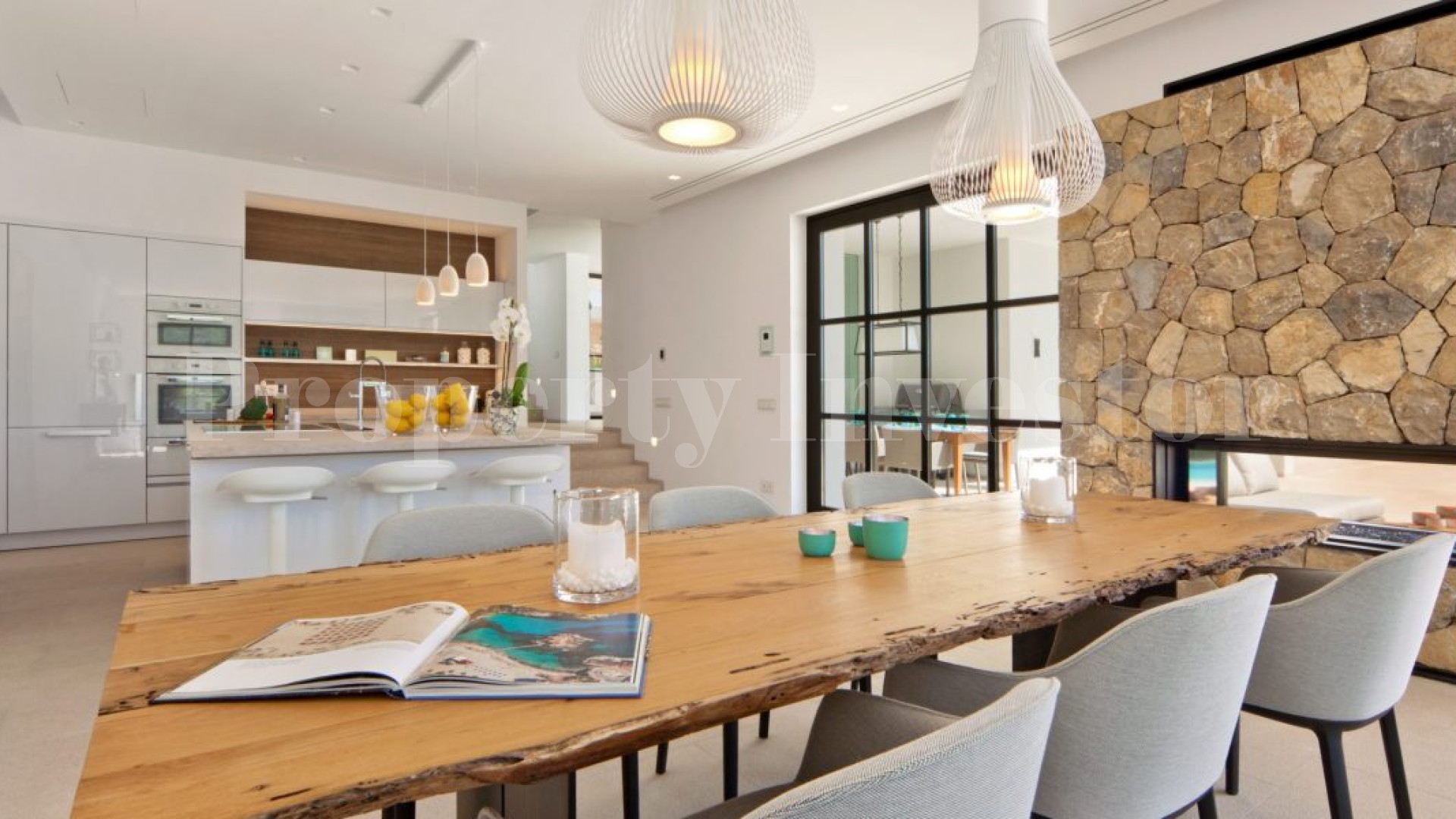 Modern 4 Bedroom Villa with Exclusive Design Concept & Partial Sea Views in Port Andratx