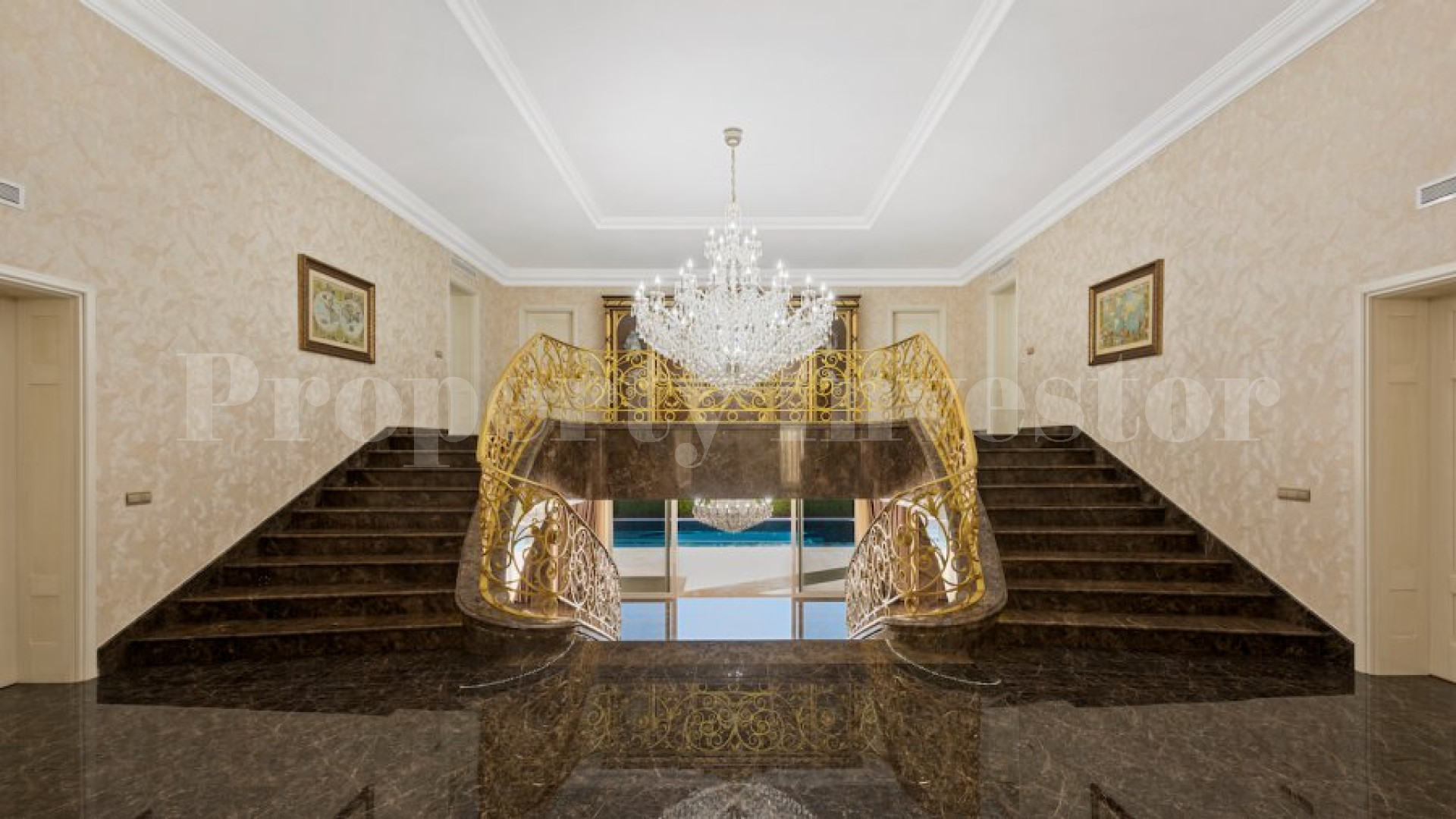 Сказочная вилла с 7 спальнями в престижном районе Сиерры Бланка