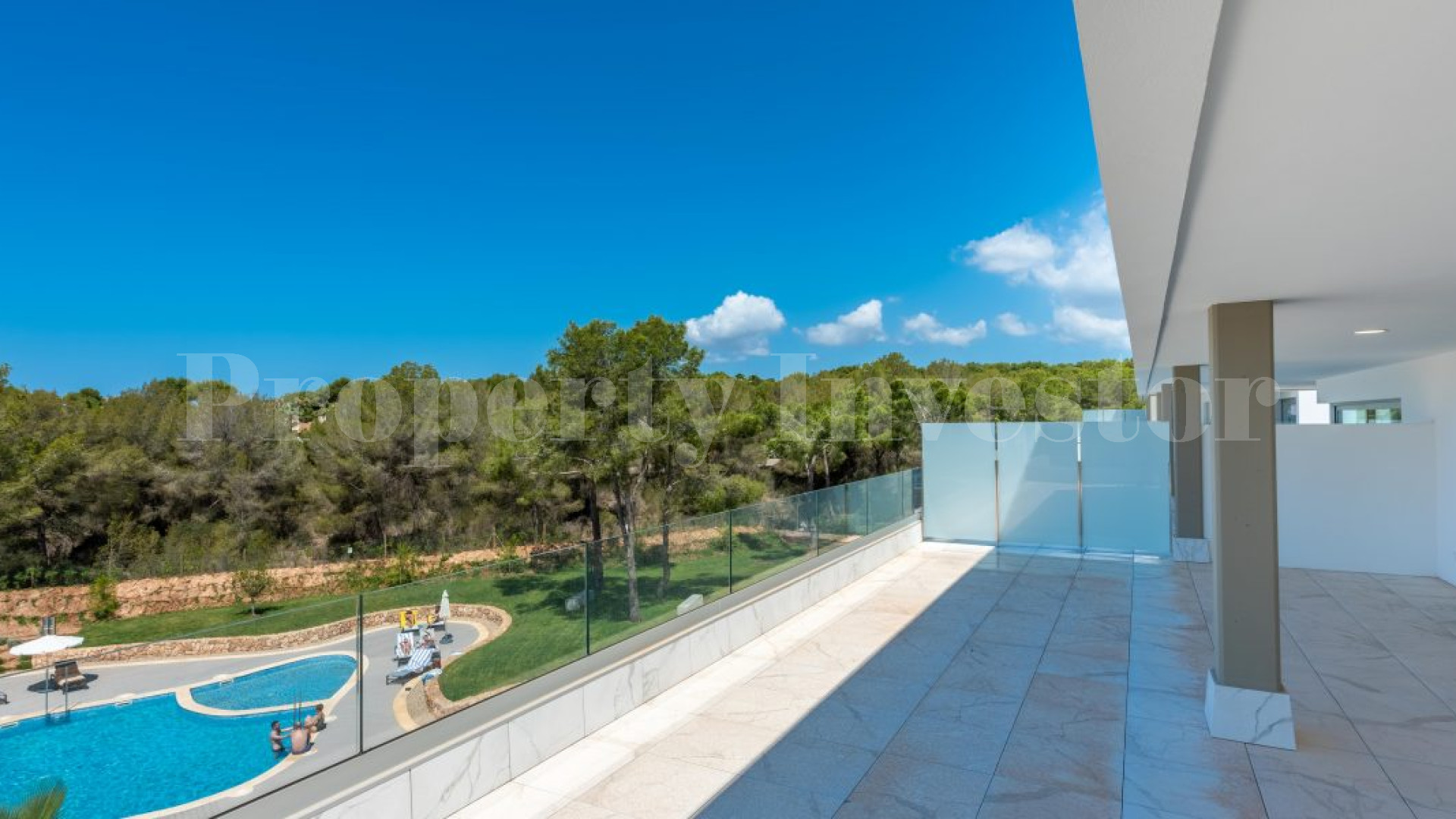 Elegant 3 Bedroom Luxury Apartment in Nova Santa Ponsa
