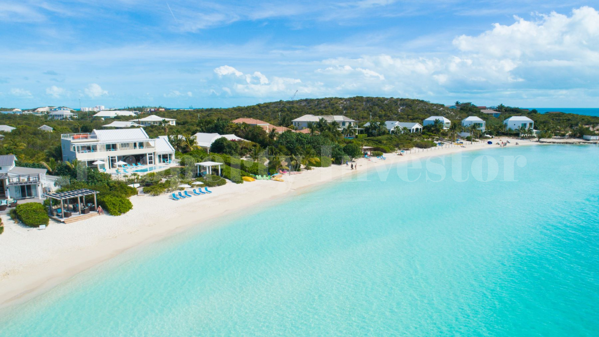 Stylish 5 Bedroom Luxury Beachfront Villa for Sale on Sapodilla Bay Beach, Turks & Caicos