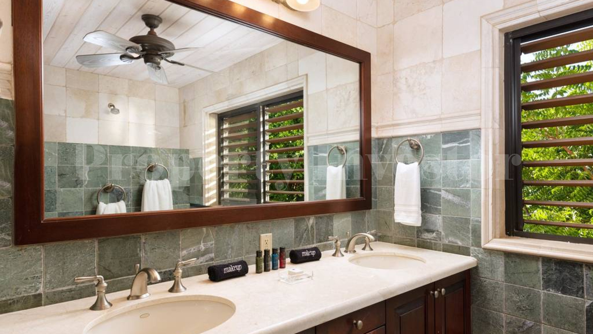 Incredible 6 Bedroom Luxury Oceanview Villa with Private Beach Access for Sale in Sapodilla Bay, Turks & Caicos