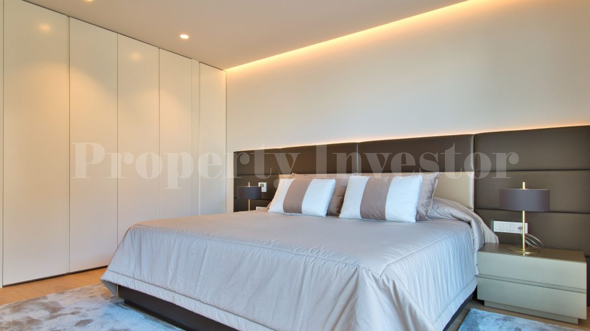 Modern 5 Bedroom Sea View Townhouse in the Centre of Port Andratx