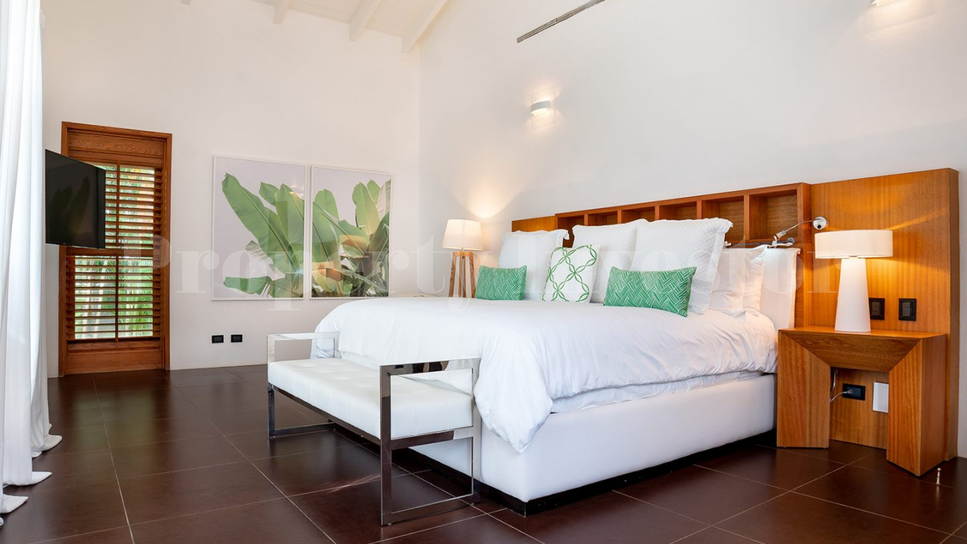 Modern 4 Bedroom Luxury Golf Villa for Sale in La Romana, Dominican Republic