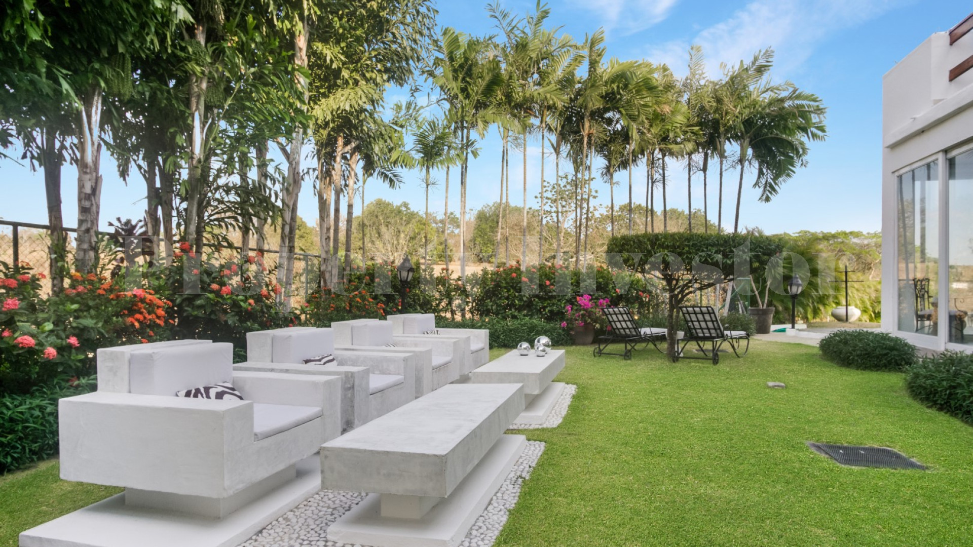 One-of-a-Kind 4 Bedroom Luxury Designer Villa for Sale in Punta Barco, Panama