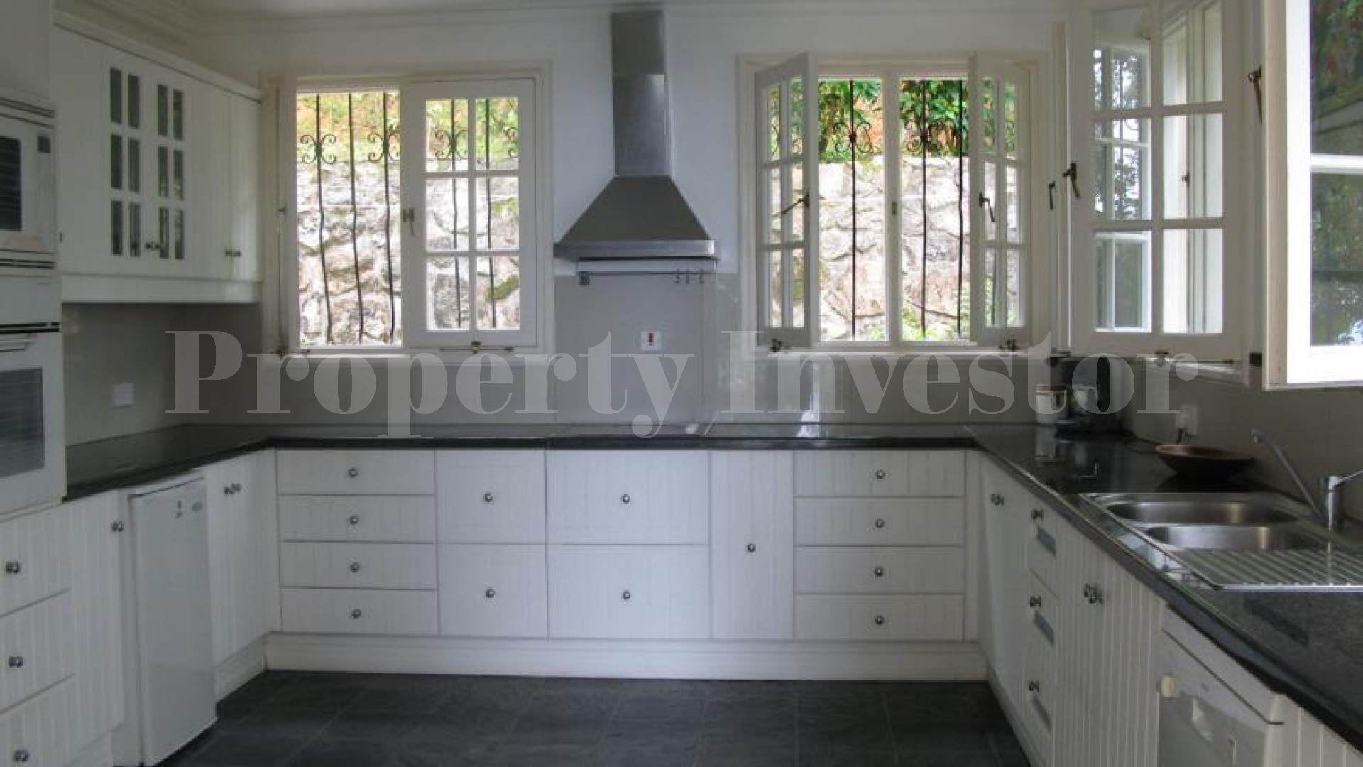 Spectacular 4 Bedroom Sea View Character Home for Sale in Seychelles