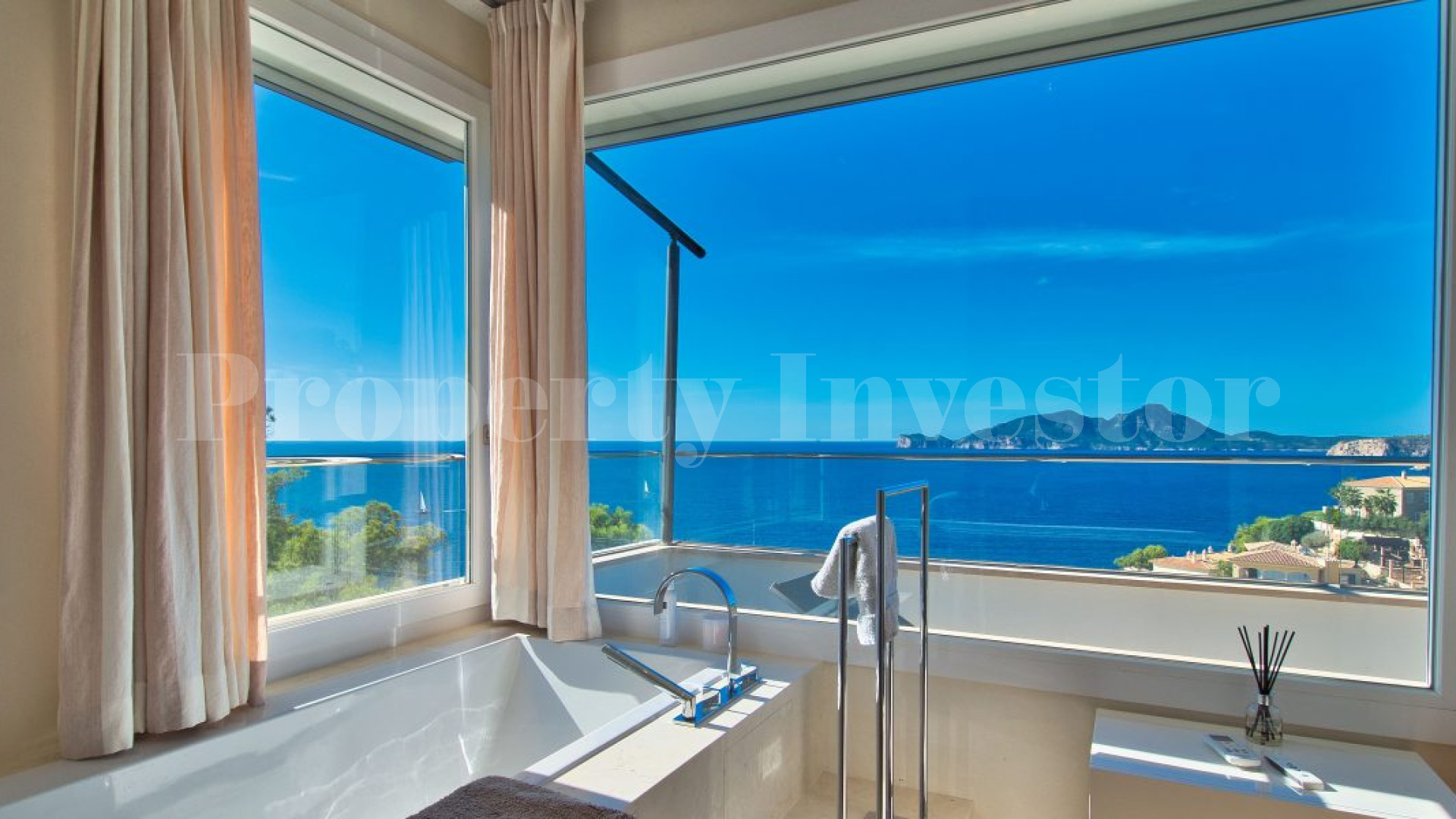 Exclusive 3 Bedroom Villa in Port Andratx with Stunning Sunset Views of Dragonera