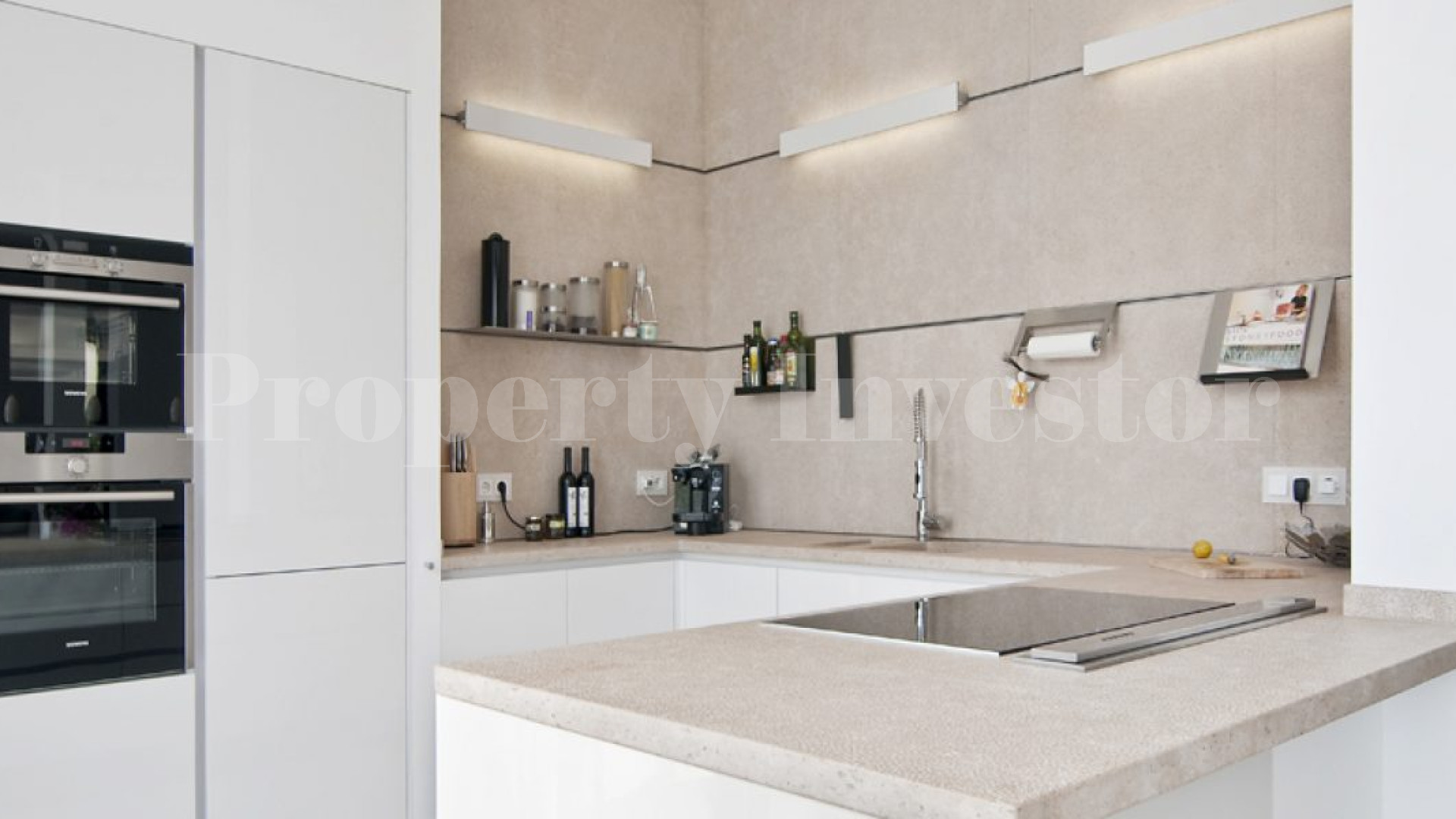 High Quality 6 Bedroom Sea View Villa in Nova Santa Ponsa