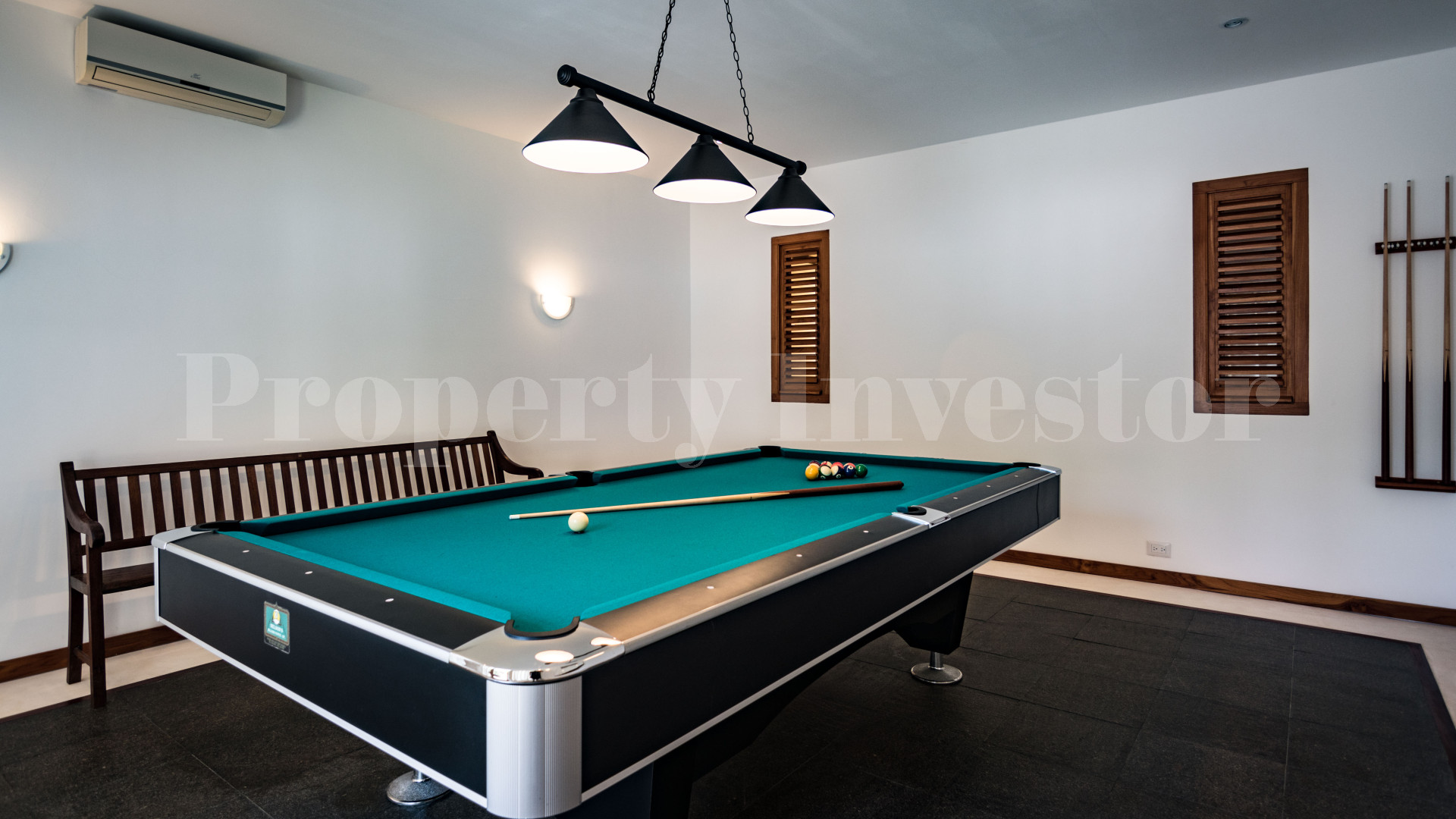 Elegant 5 Bedroom Luxury Tropical Estate for Sale in Pedasi, Panama