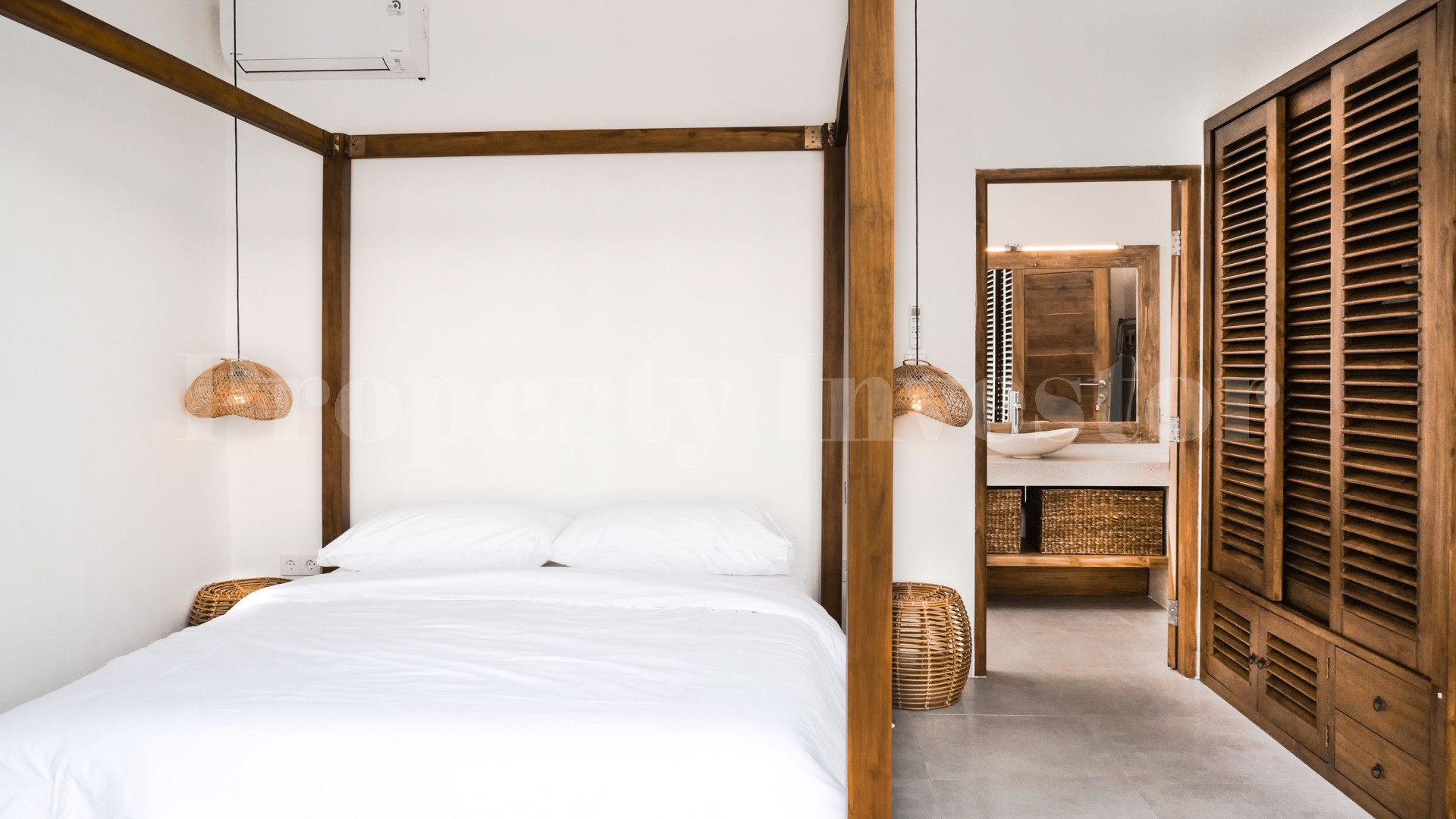 Brand New 3 Bedroom Luxury Contemporary Villa for Sale in Canggu-Padonan, Bali