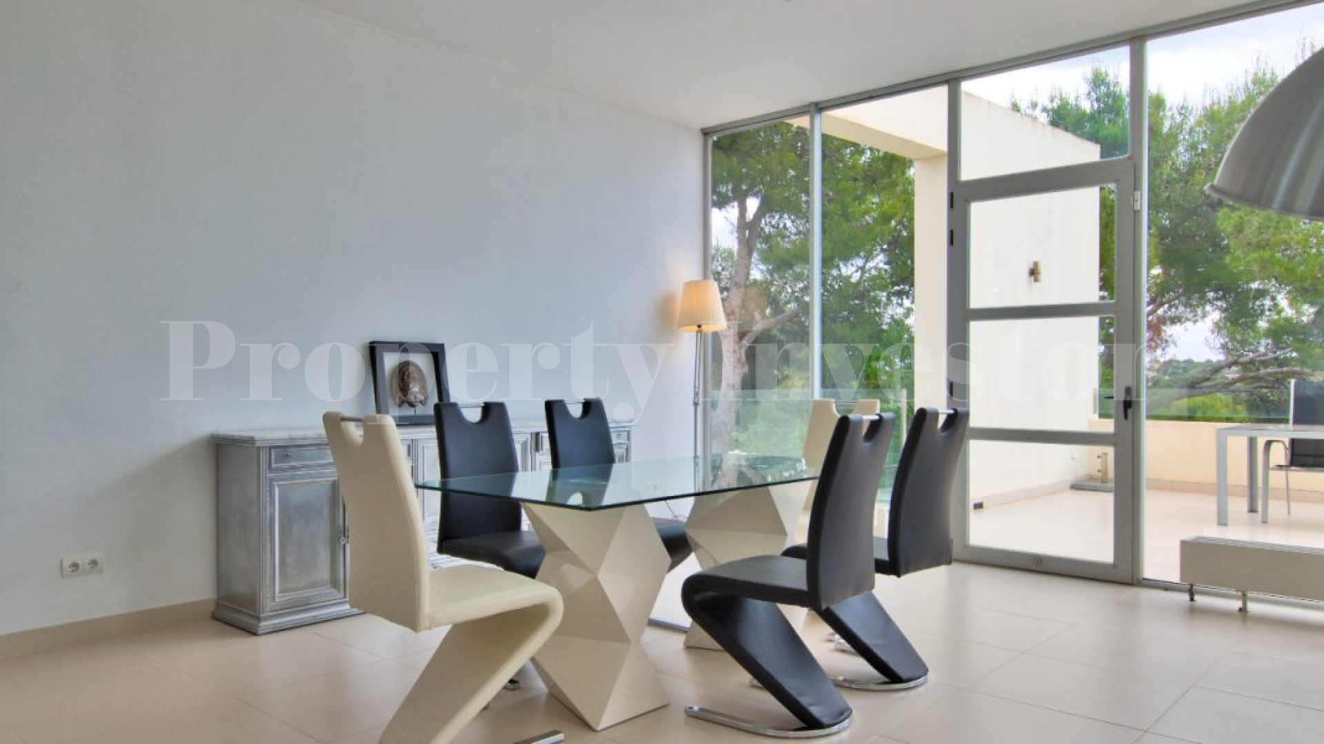 Stylish 4 Bedroom Modern Sea View Villa in Santa Ponsa