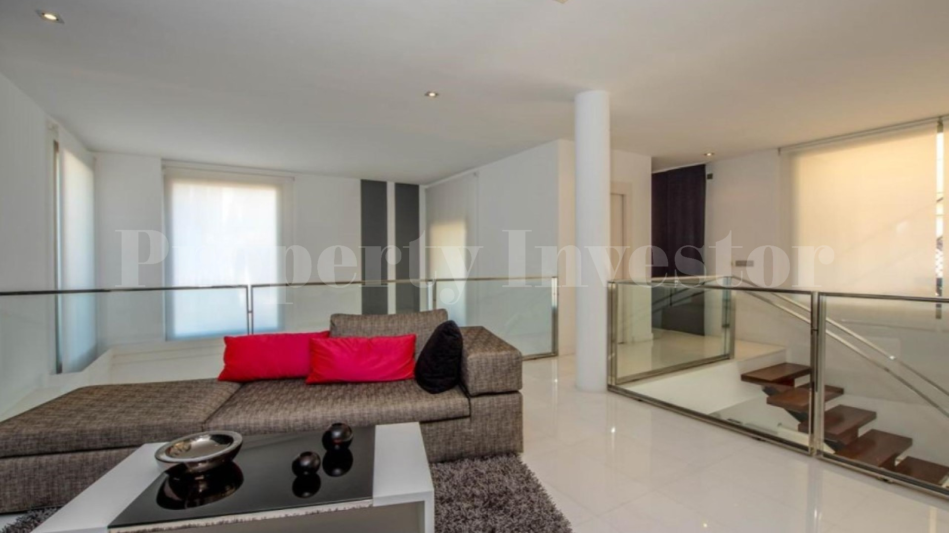Fantastic 4 Bedroom Modern Villa for Sale in Orihuela Costa, Spain