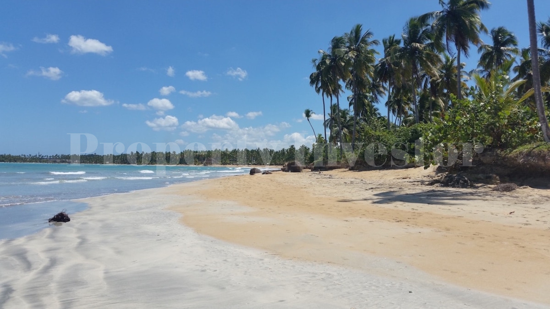 Шикарный участок на берегу моря для строительства на Плайя Косон