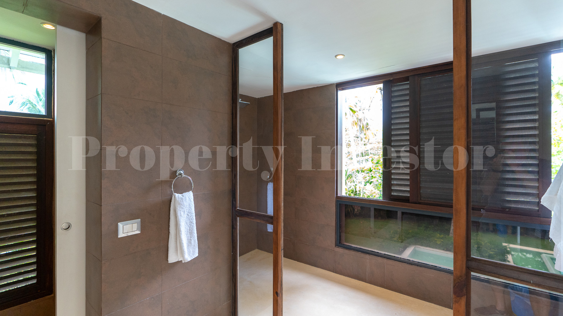 Modern 4 Bedroom Pool Villa for Sale in Playa Bonita, Dominican Republic