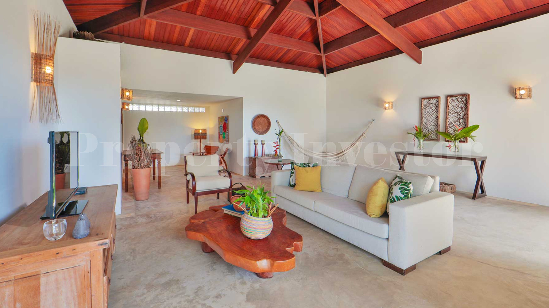 Stunning 8 Chalet Boutique Beachfront Hotel & Gourmet Restaurant Accessible to the Public for Sale in Japaratinga, Brazil