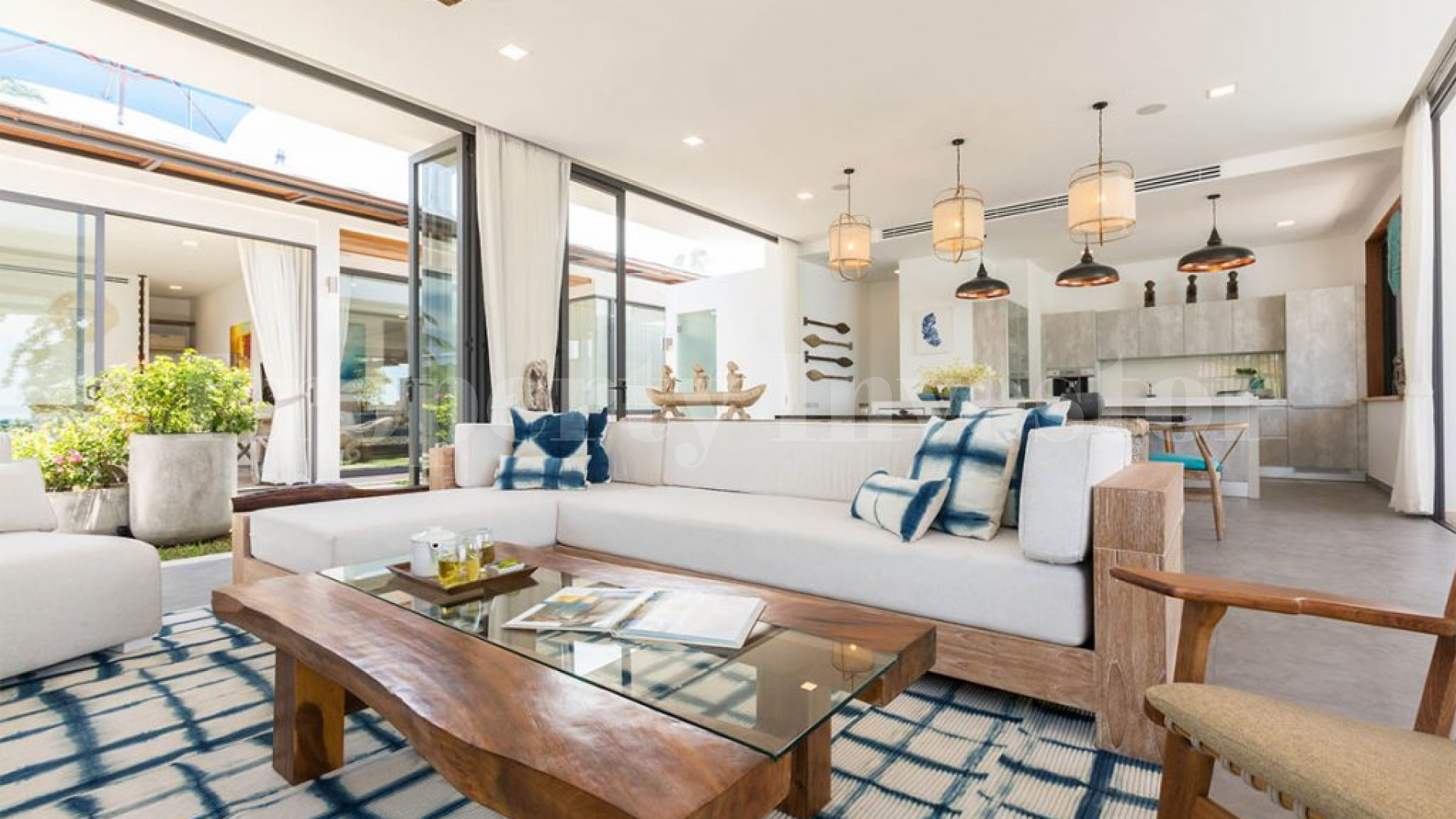 Breathtaking 6 Bedroom Beachfront Villa for Sale in Samui