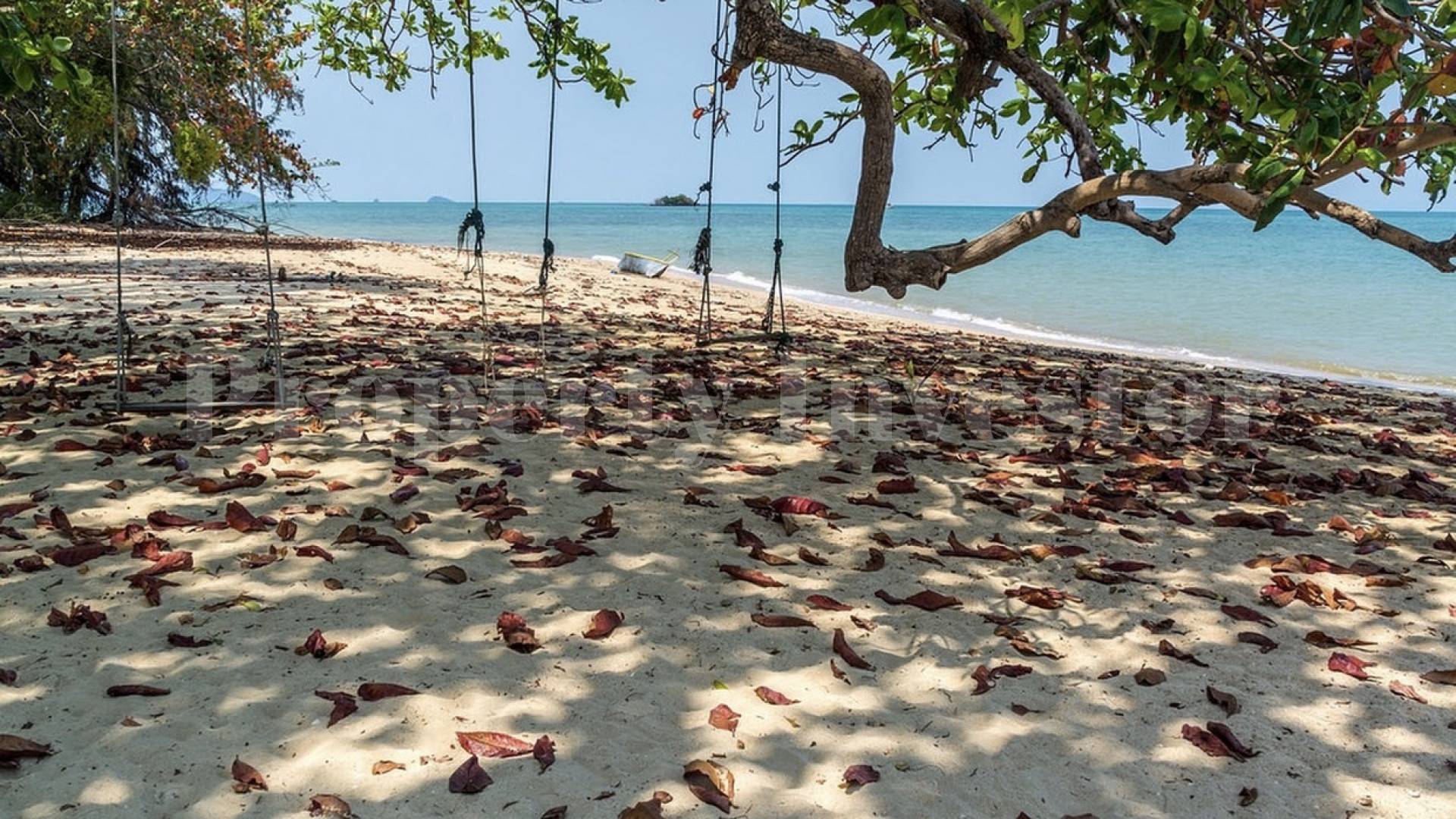 Большой тропический остров 192 гектара под коммерческое развитие или частную резиденцию в Тайланде