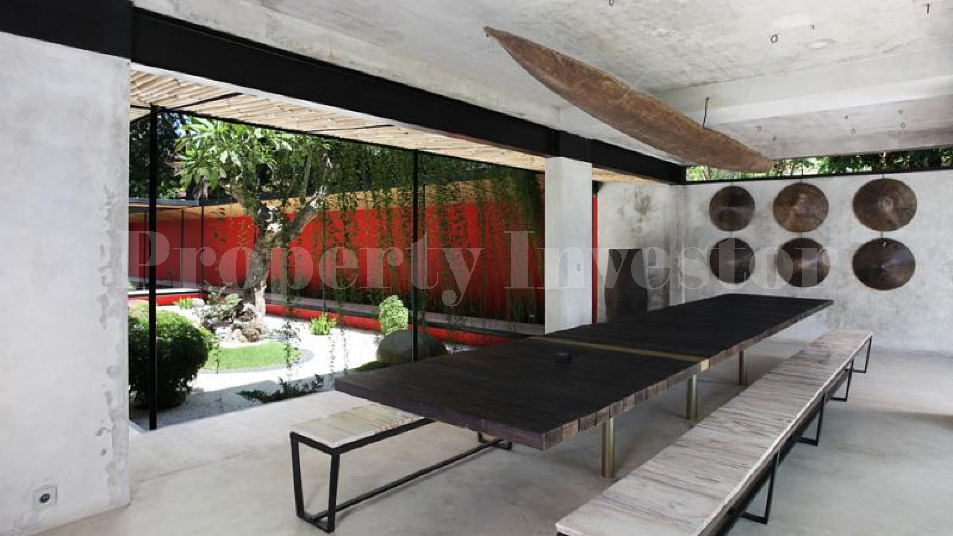 Ultra Modern 5 Bedroom Villa in the Heart of Seminyak