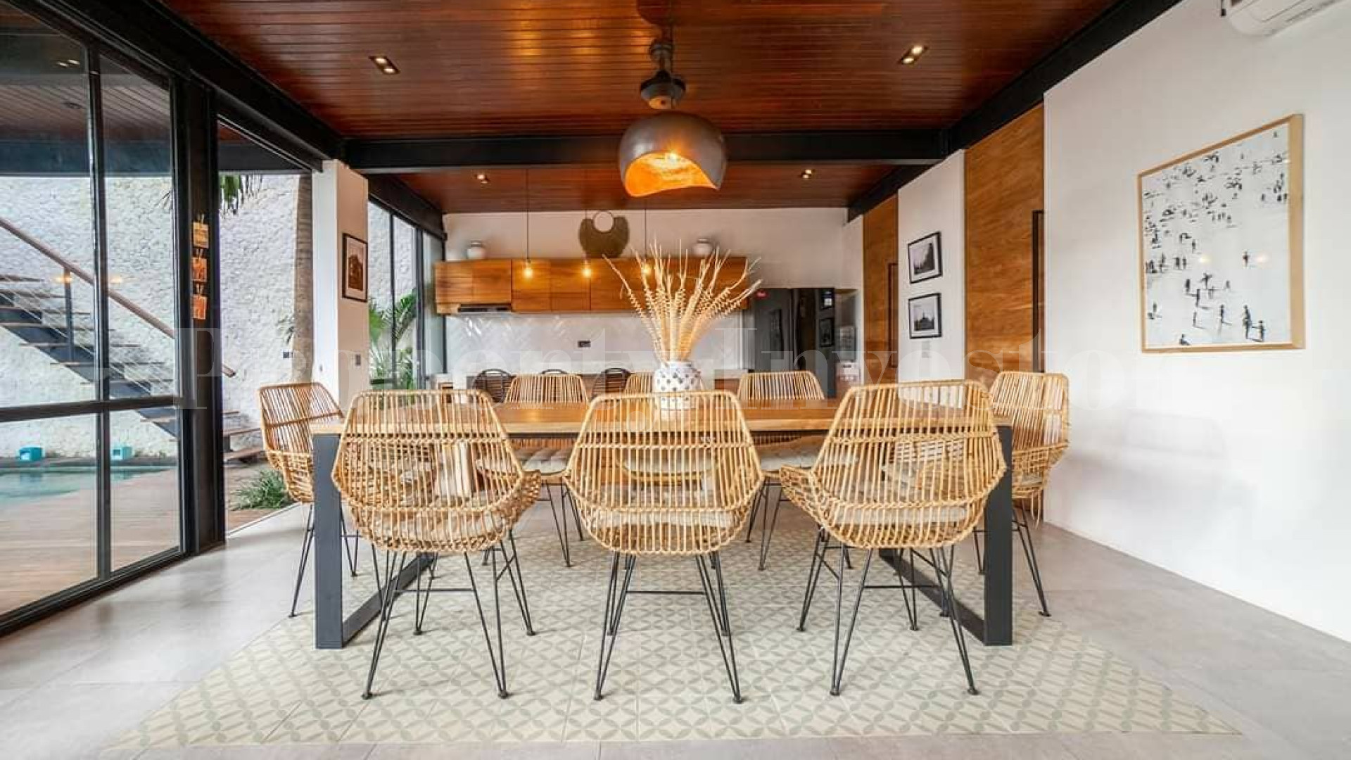 Stunning 5 Bedroom Contemporary Villa with Commercial Space for Sale in Berawa, Canggu, Bali