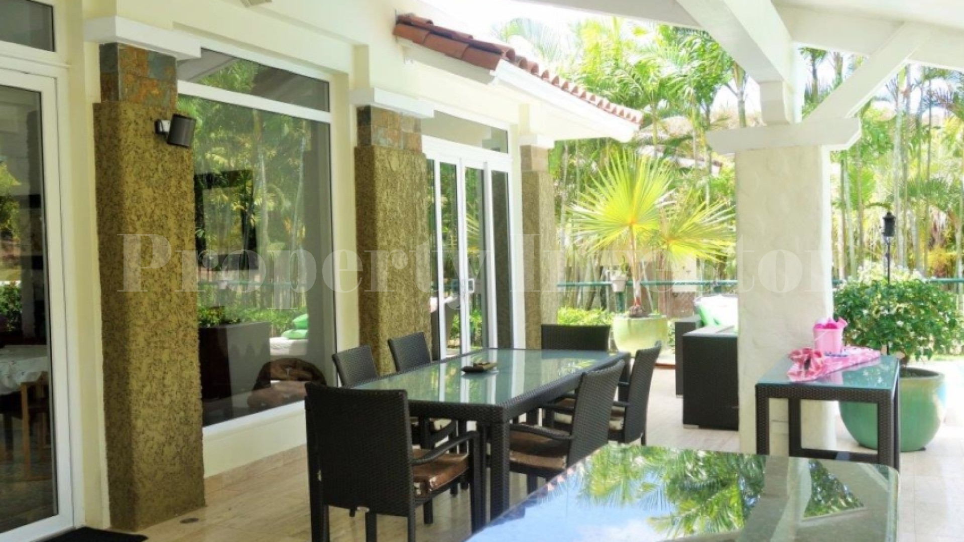 Gorgeous 4 Bedroom Luxury Golf Club Residence for Sale in Cocoli, Panama City