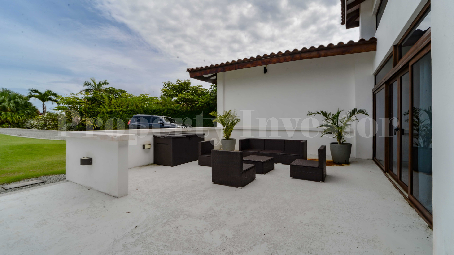 Newly Completed 3 Bedroom Luxury Oceanfront Villa for Sale in Pedasi, Panama