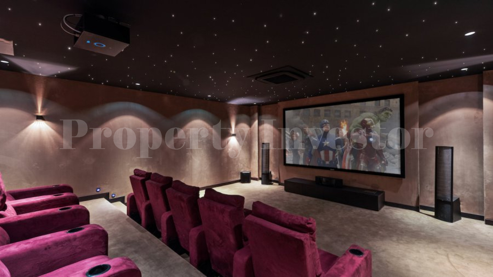 5 Bedroom Luxury Hillside Villa in La Zagaleta