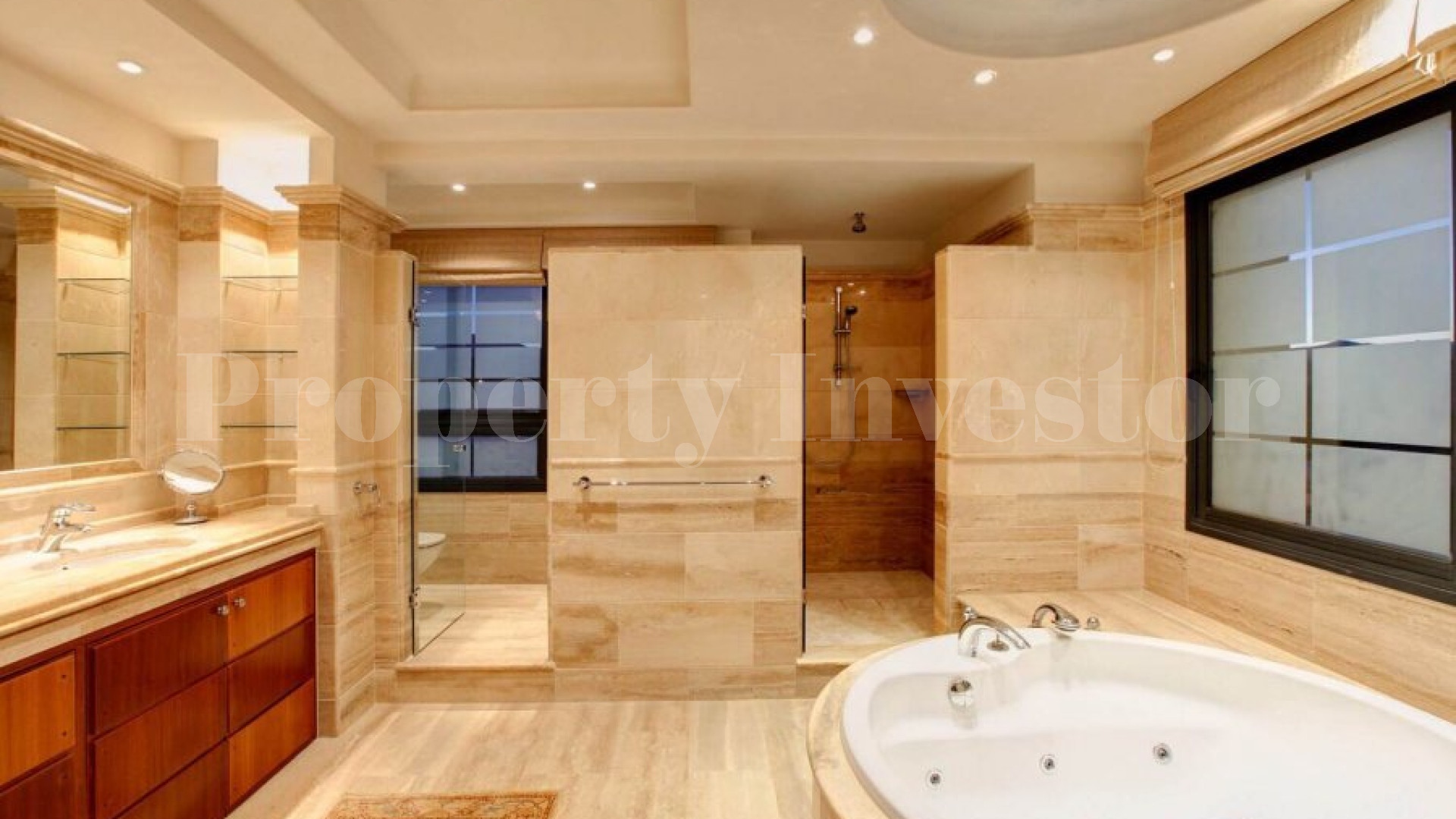 Absolute Frontline 3 Bedroom Sea View Duplex Penthouse in Oasis de Banús