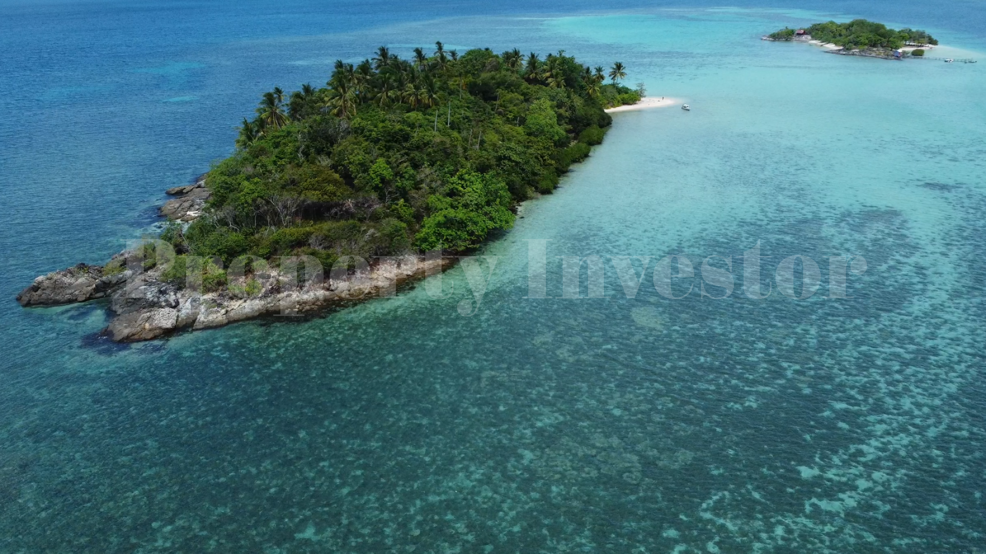Живописный нетронутый остров 2 гектара под коммерческое развитие или строительство жилого дома на островах Риау, Индонезия
