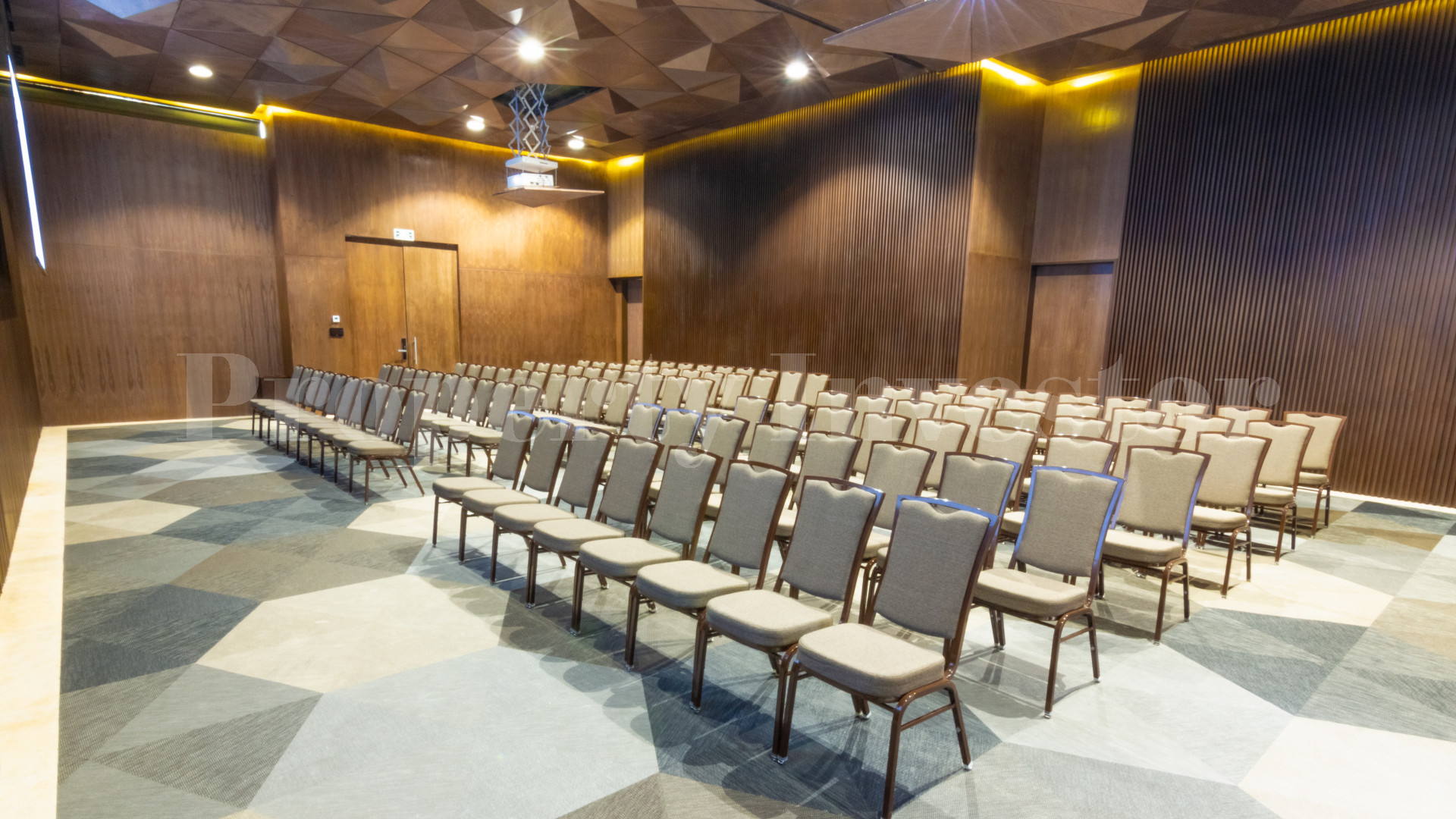 Exclusive 1 Bedroom Boutique Hotel Investment in Playa del Carmen (Unit 397)