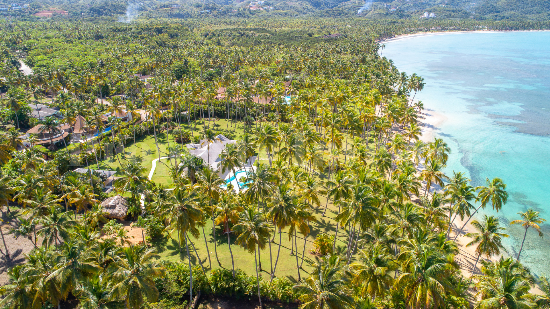 Самая восхитительная и роскошная вилла с 4 спальнями в Лас Терренас