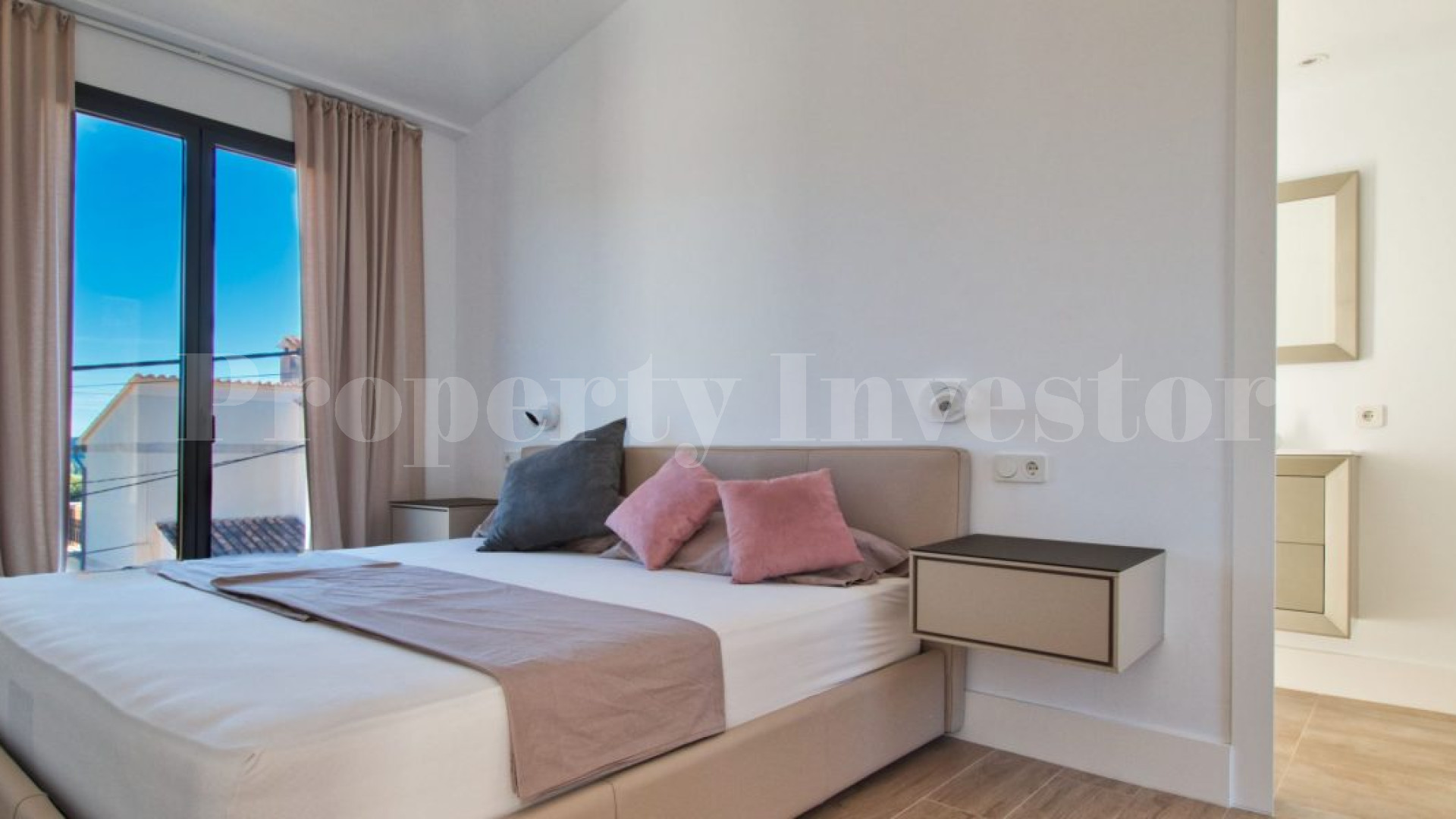 4 Bedroom Luxury Villa in Es Capdella, Mallorca