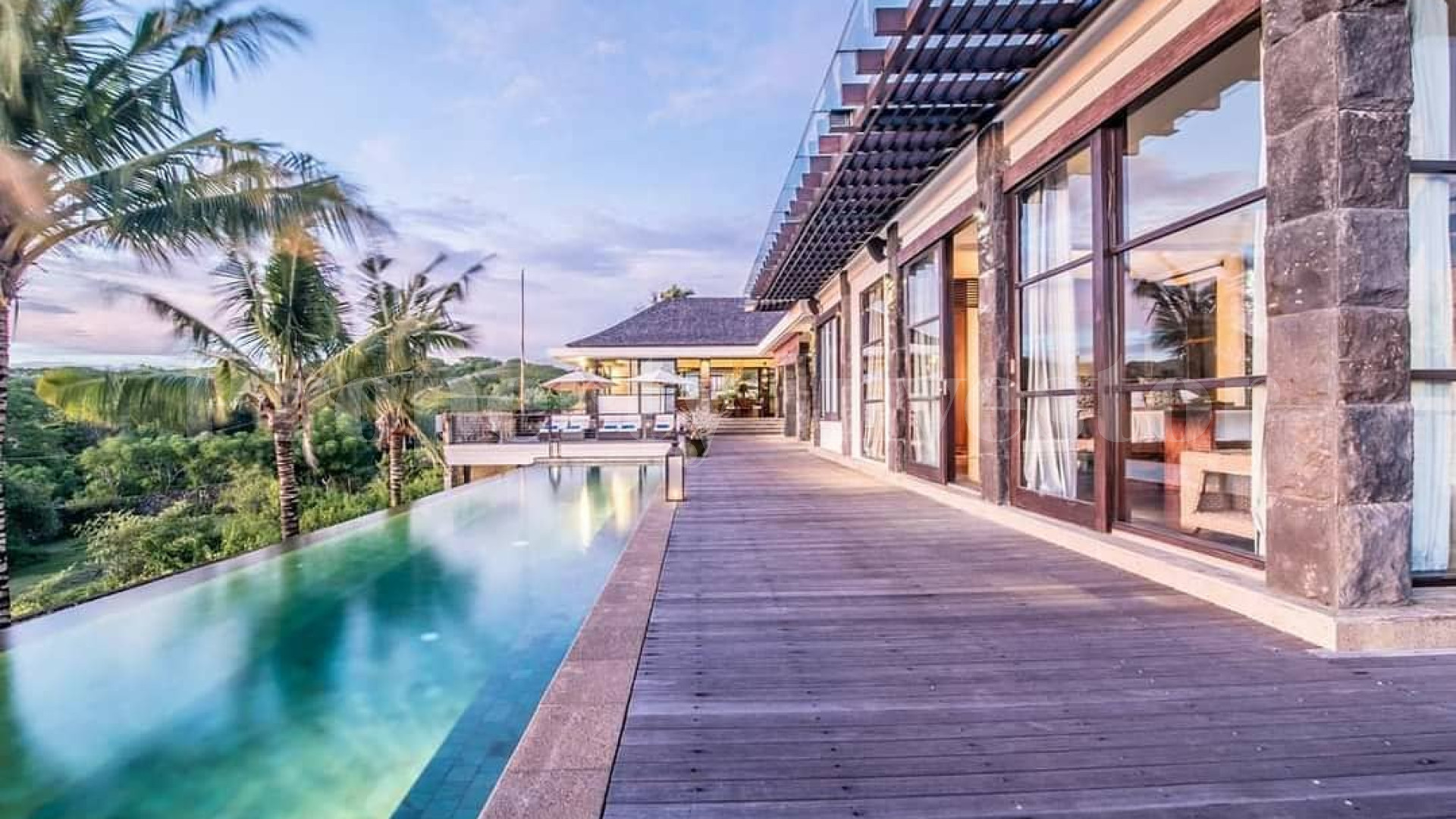 Incredible 3 Bedroom Luxury Clifftop Oceanview Villa with Private Beach Access for Sale in Uluwatu, Bali