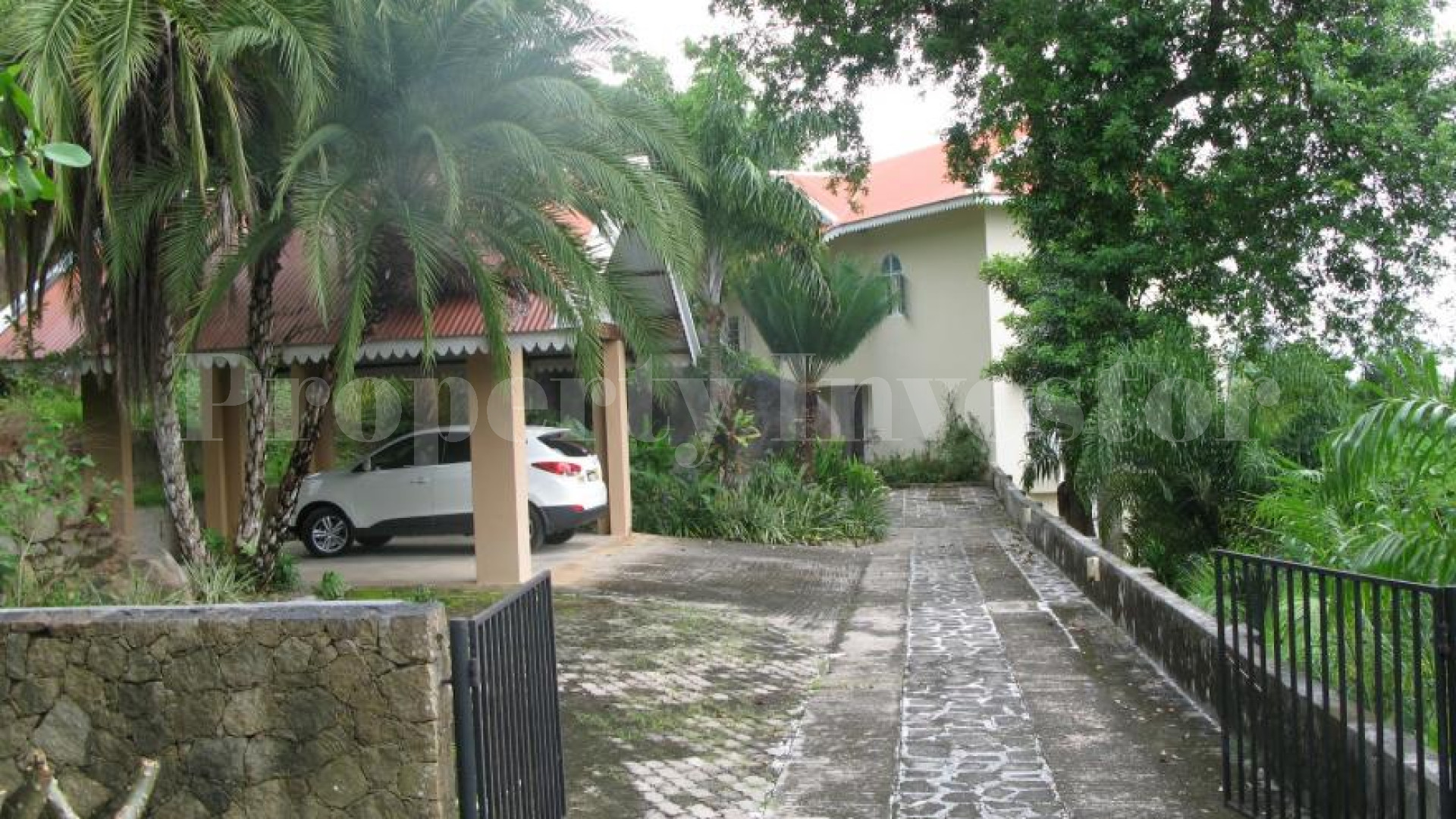 Spectacular 4 Bedroom Sea View Character Home for Sale in Seychelles