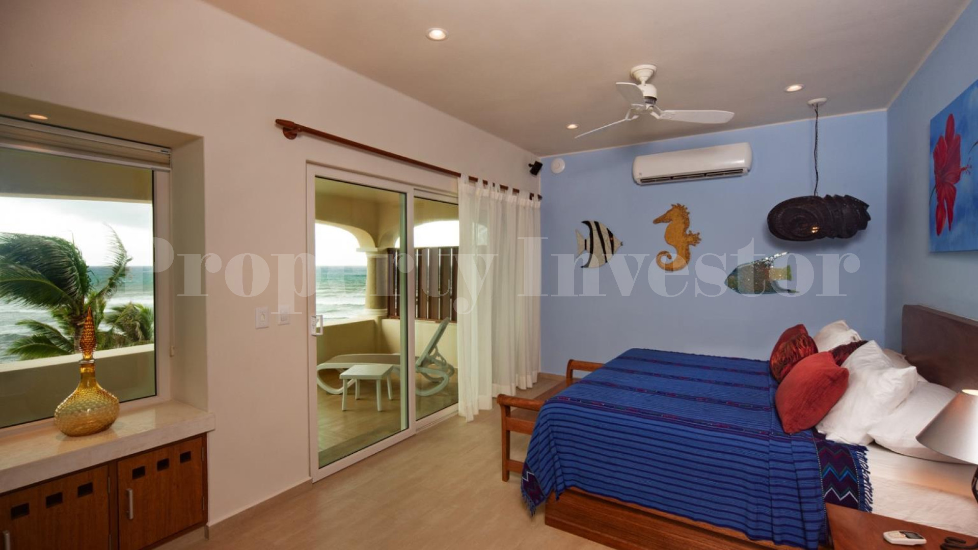 Невероятная роскошная пляжная вилла на 6 спален со своим выходом к пляжу в Акумаль, Мексико