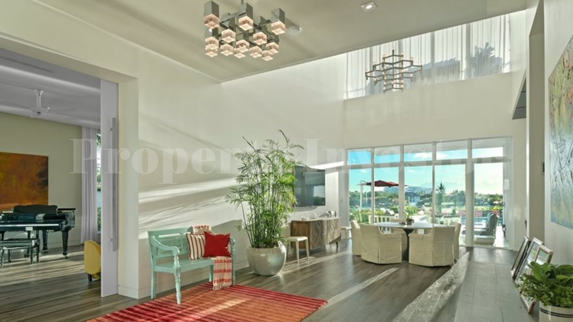 Magnificent 5 Bedroom Luxury Designer Community Golf Villa for Sale in New Providence, Bahamas