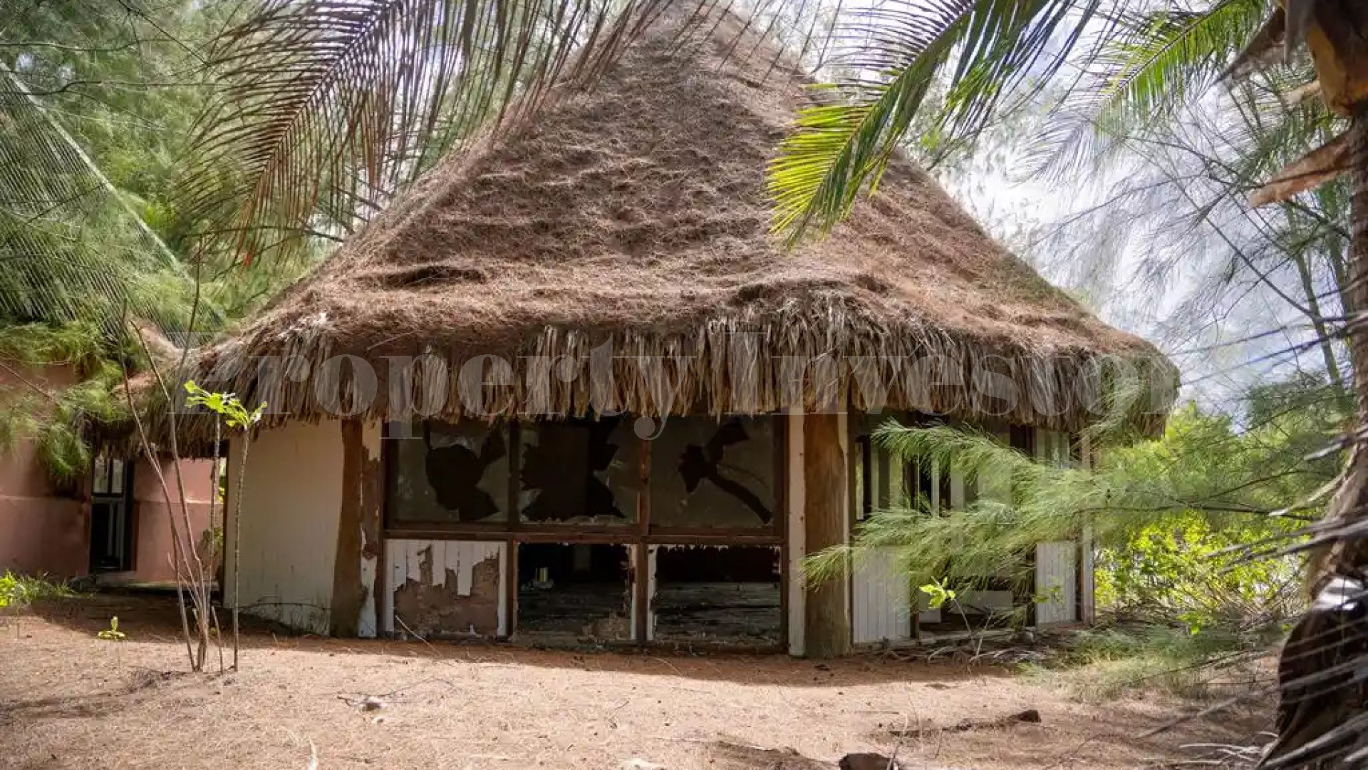Turnkey 4544 m² Private Island Retreat for Sale in Bora Bora, French Polynesia
