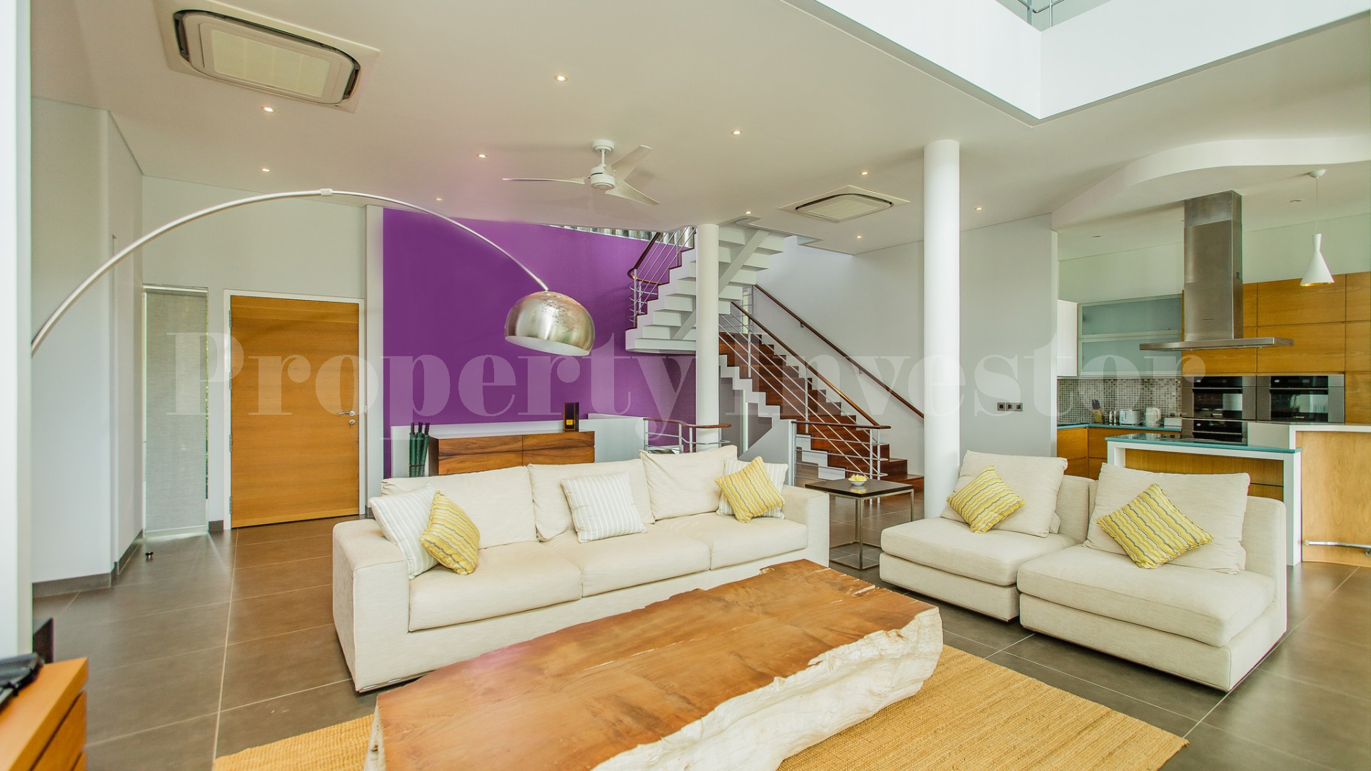 Magnificent 4 Bedroom Luxury Oceanview Villa in Private Gated Golf Community Near Dreamland Beach, Uluwatu, Bali