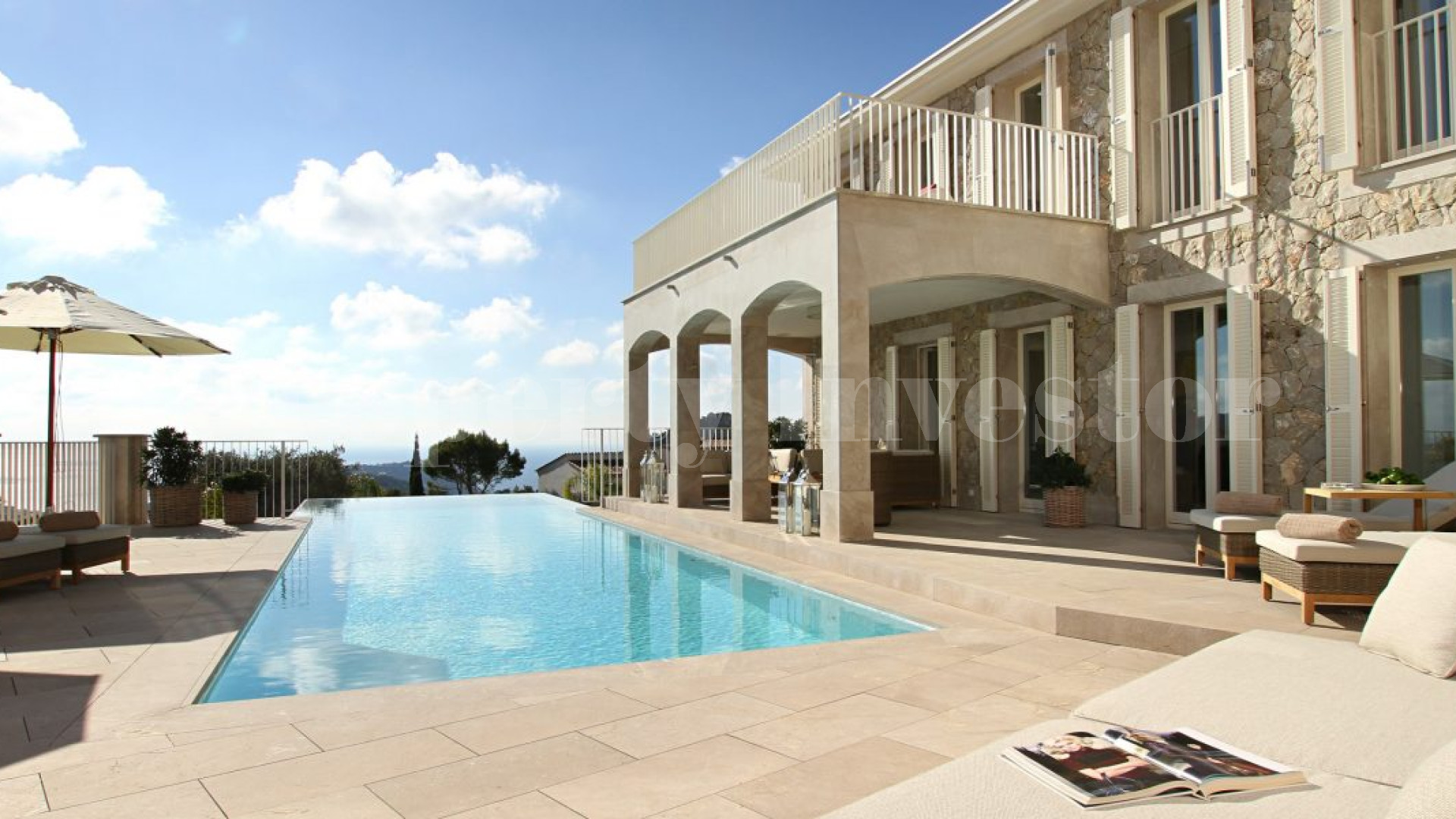 Luxury 6 Bedroom Mansion with Rental License in the Centre of Port Andratx