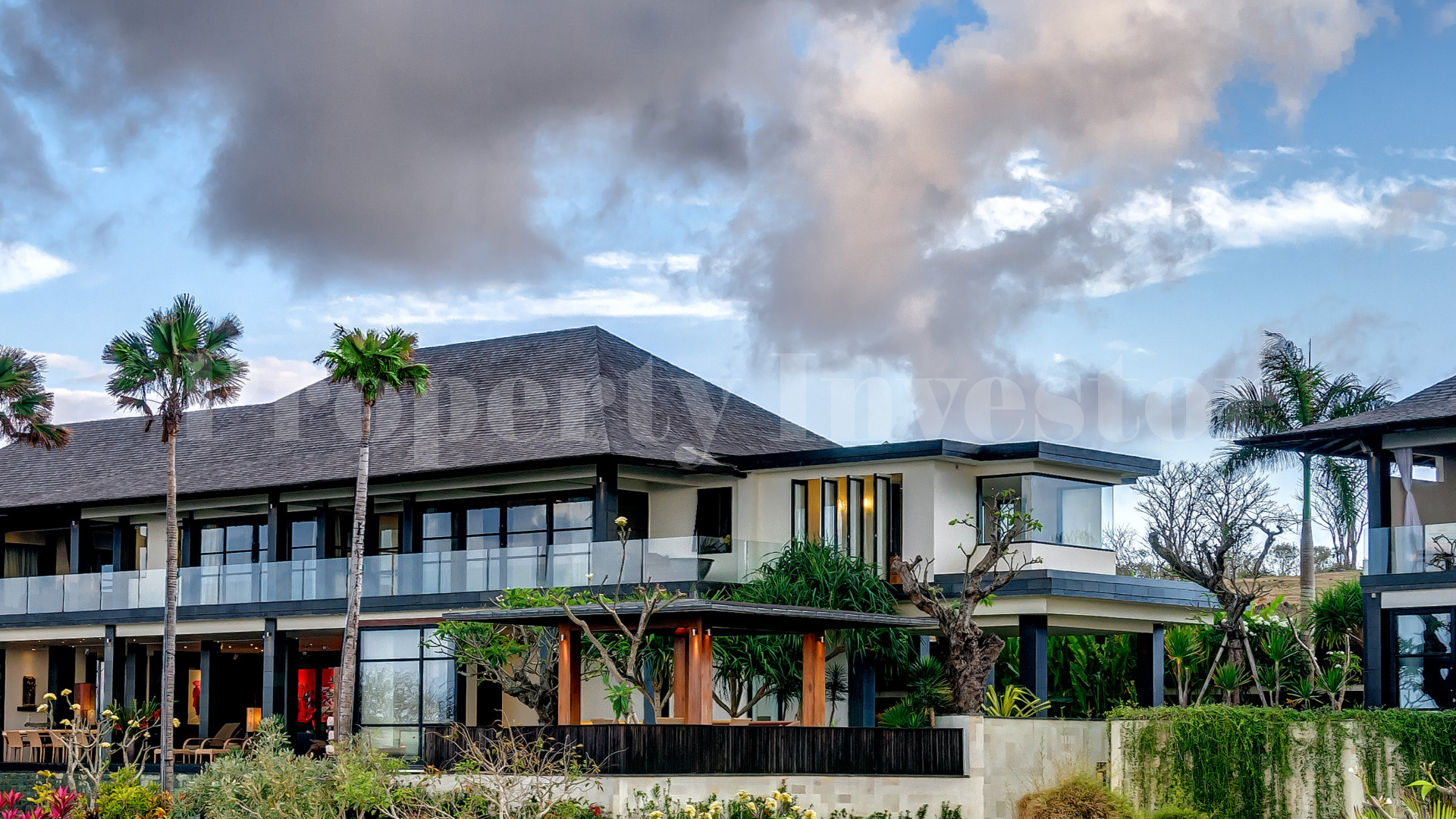 Stunning 7 Bedroom Luxury Villa with 180° Degree Panoramic Ocean Views for Sale in Pandawa, Bali