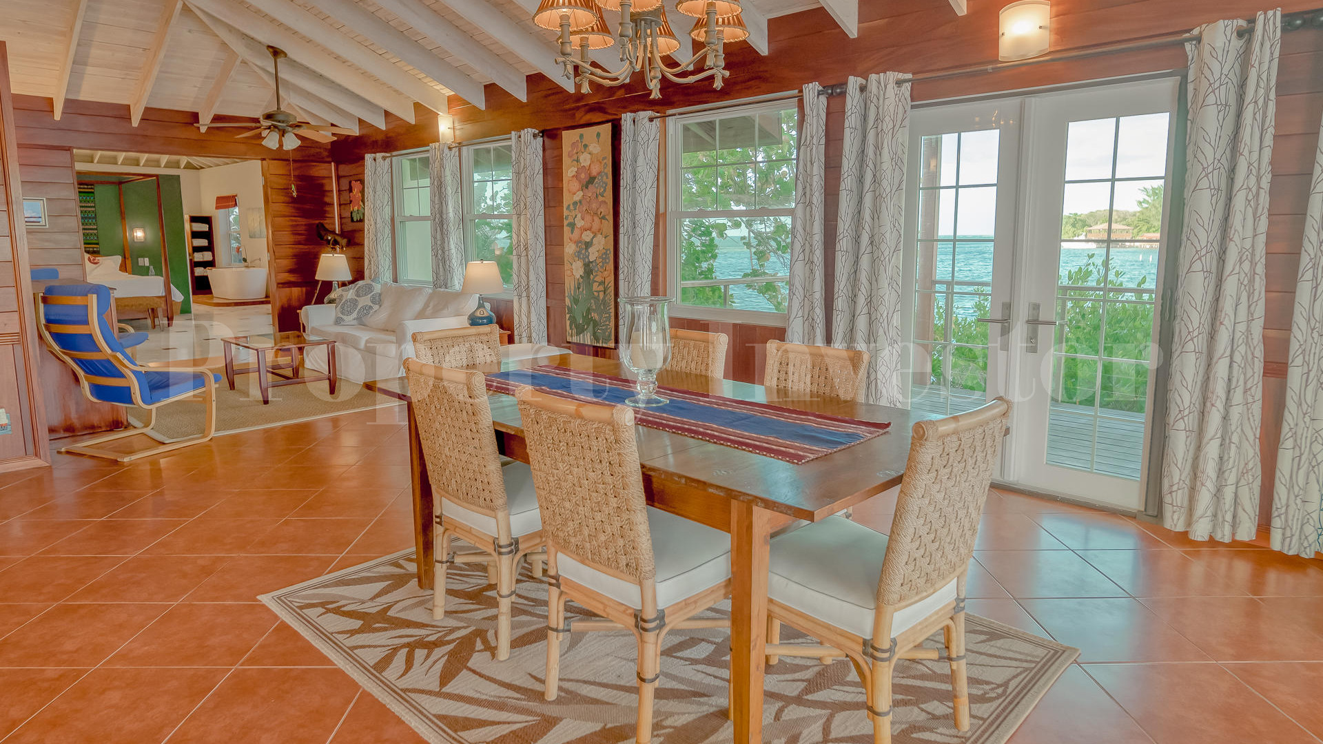 Fabulous 4 Bedroom Private Island Residence for Sale in Guanaja, Honduras