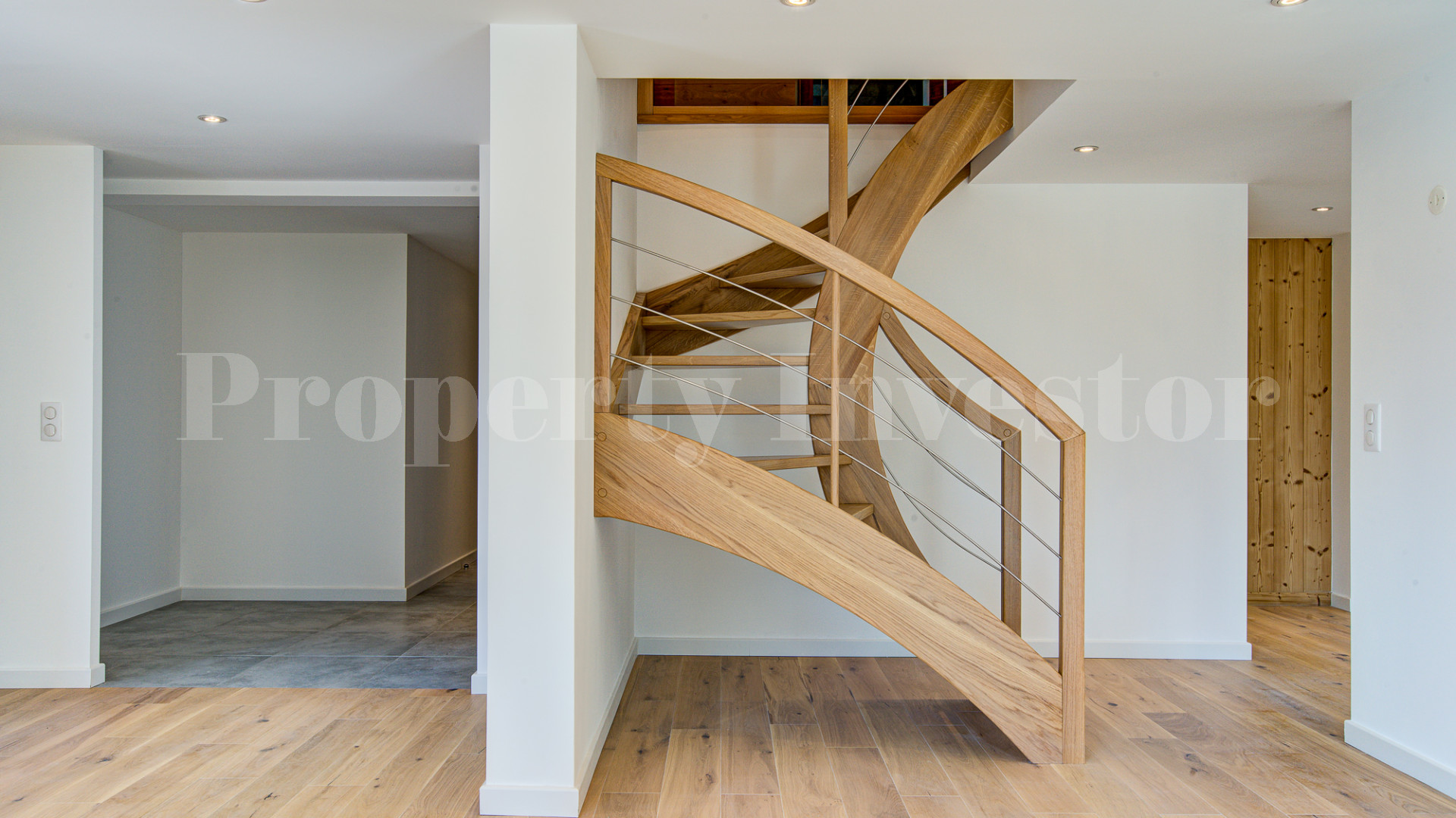 Spacious 4 Bedroom Luxury Mountain & Lake View Penthouse for Sale in Chamonix-Mont-Blanc, France