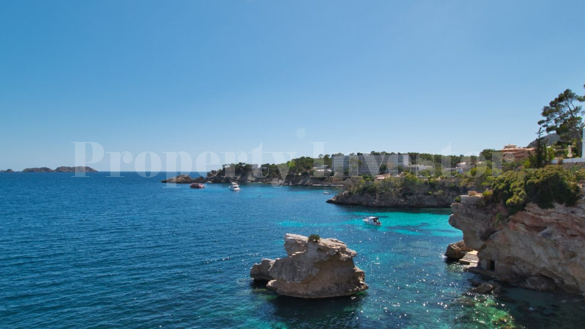3 Bedroom First Line Apartment in Cala Fornells, Mallorca