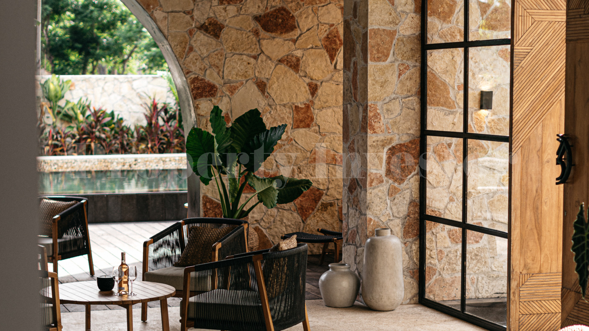 Elegant 6 Bedroom Luxury Boutique Estate & Retreat for Sale in Indonesia