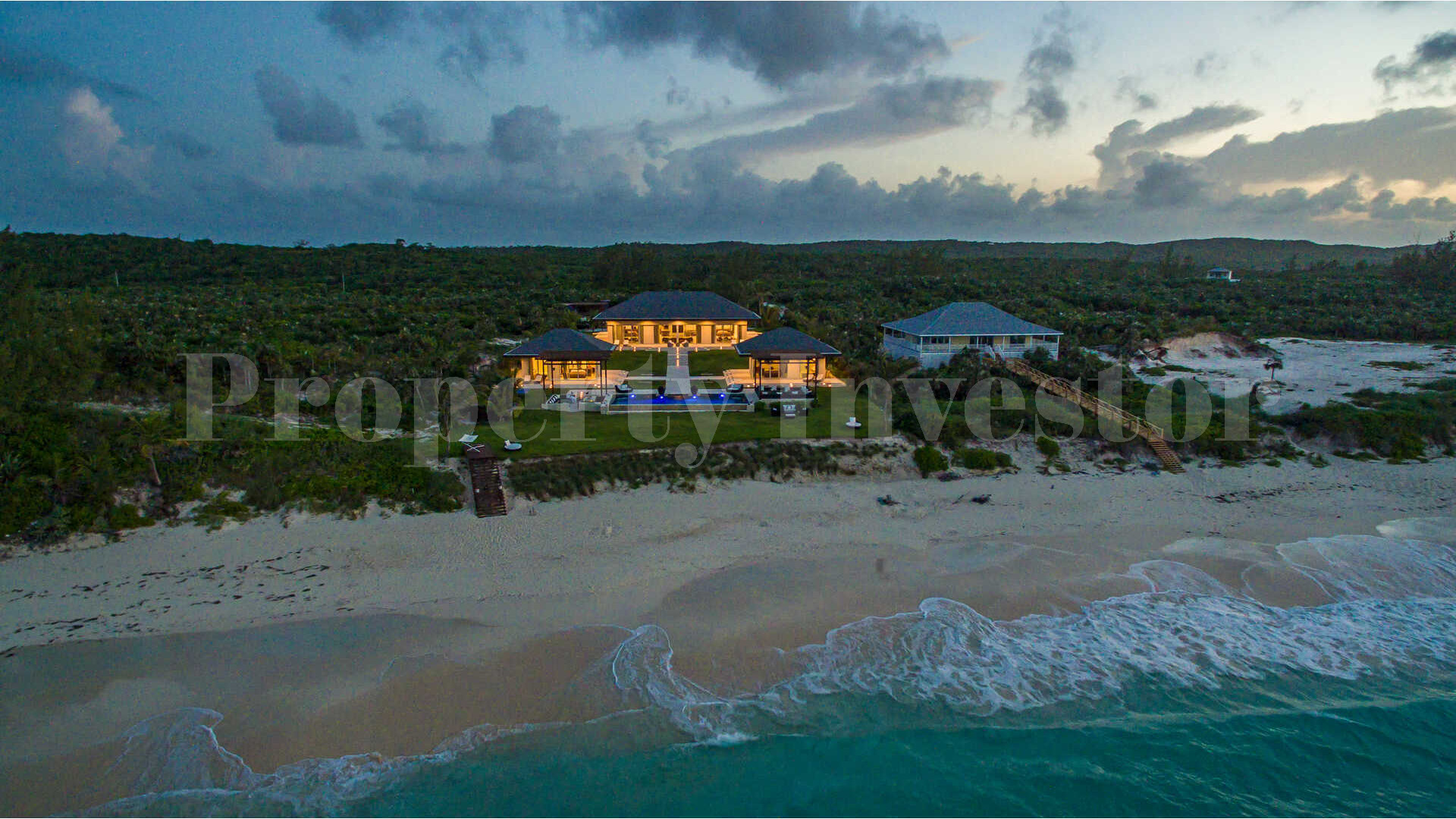 Райская роскошная вилла с 4 спальнями на пляже на о. Эльютера, Багамы