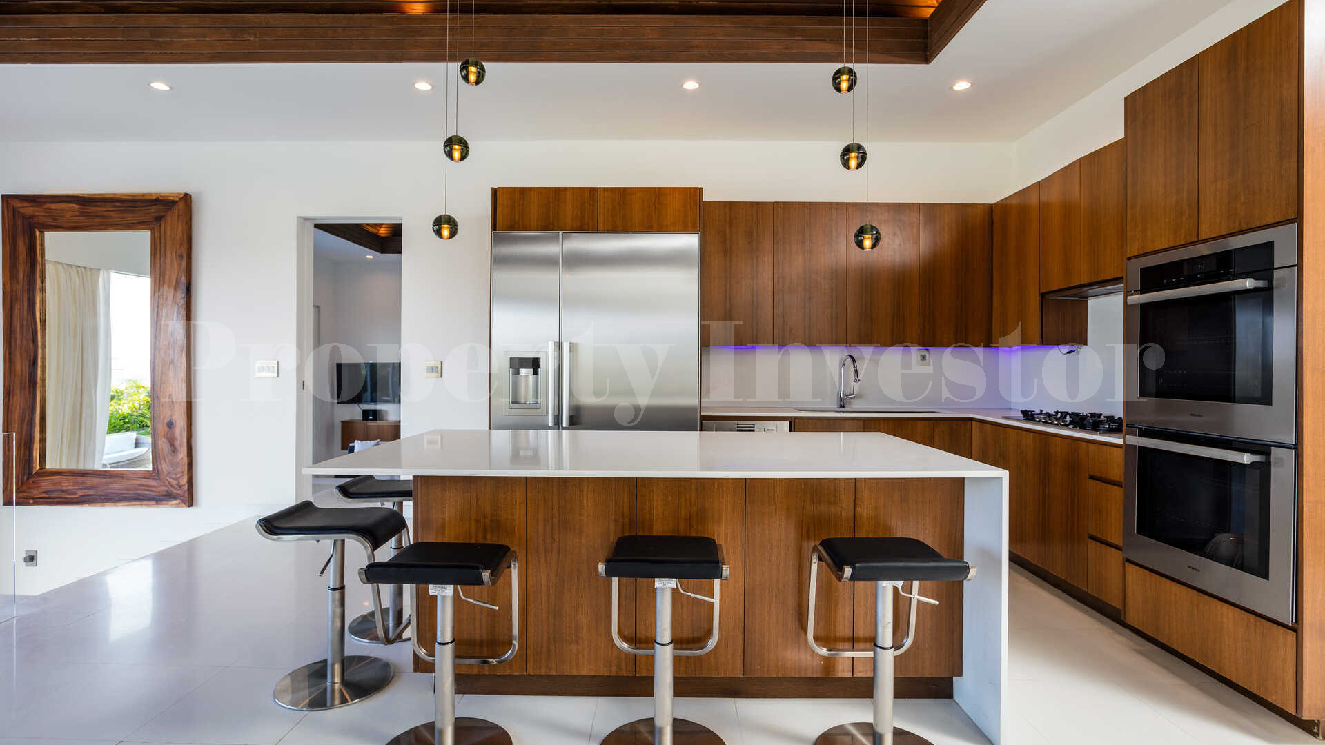 Райская роскошная вилла с 4 спальнями на пляже на о. Эльютера, Багамы