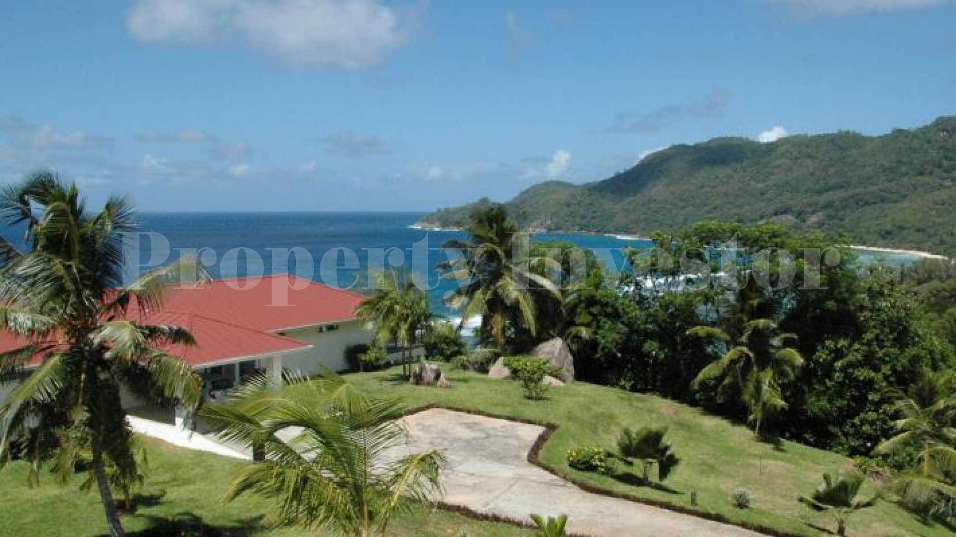 Fantastic 2 Bedroom Luxury Villa with Spectacular Panoramic Sea Views Overlooking Surfer's Beach, Seychelles